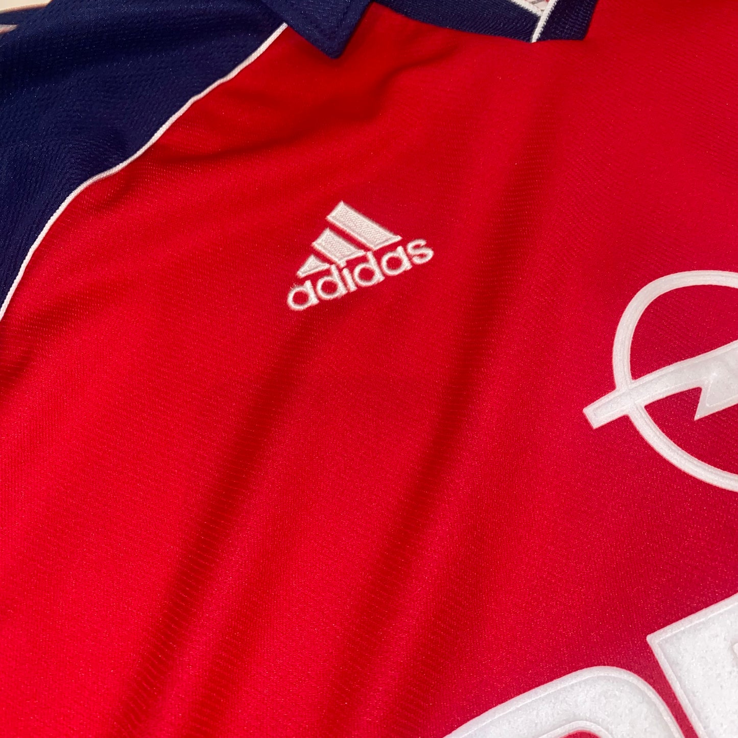 Camiseta retro Bayern Múnich 99/00 local