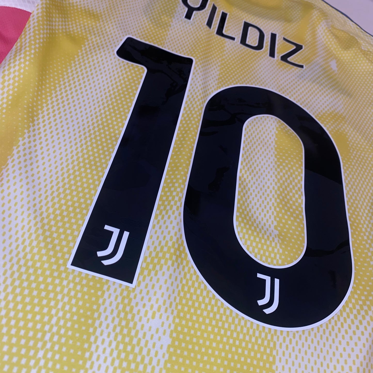 Camiseta Juventus 24/25 Yildiz visitante