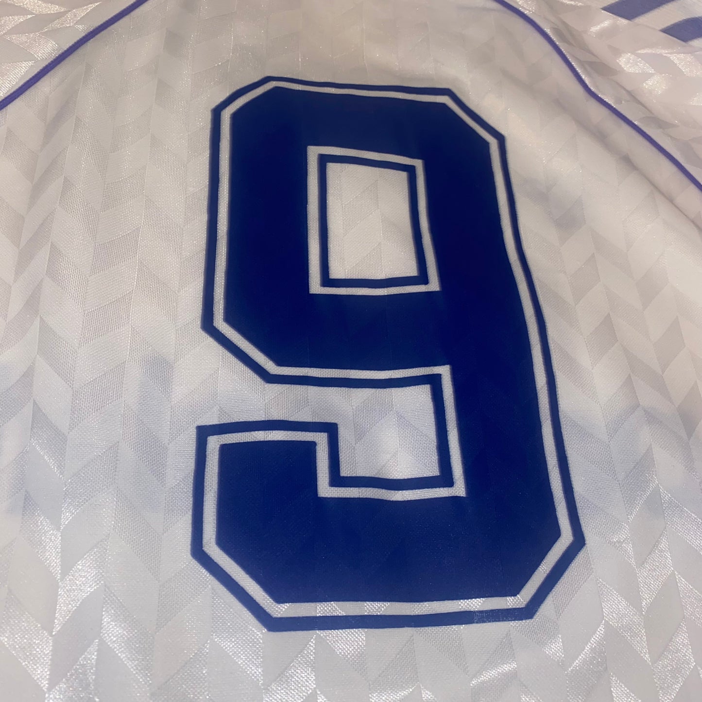 Camiseta retro Real Madrid 87/88 local