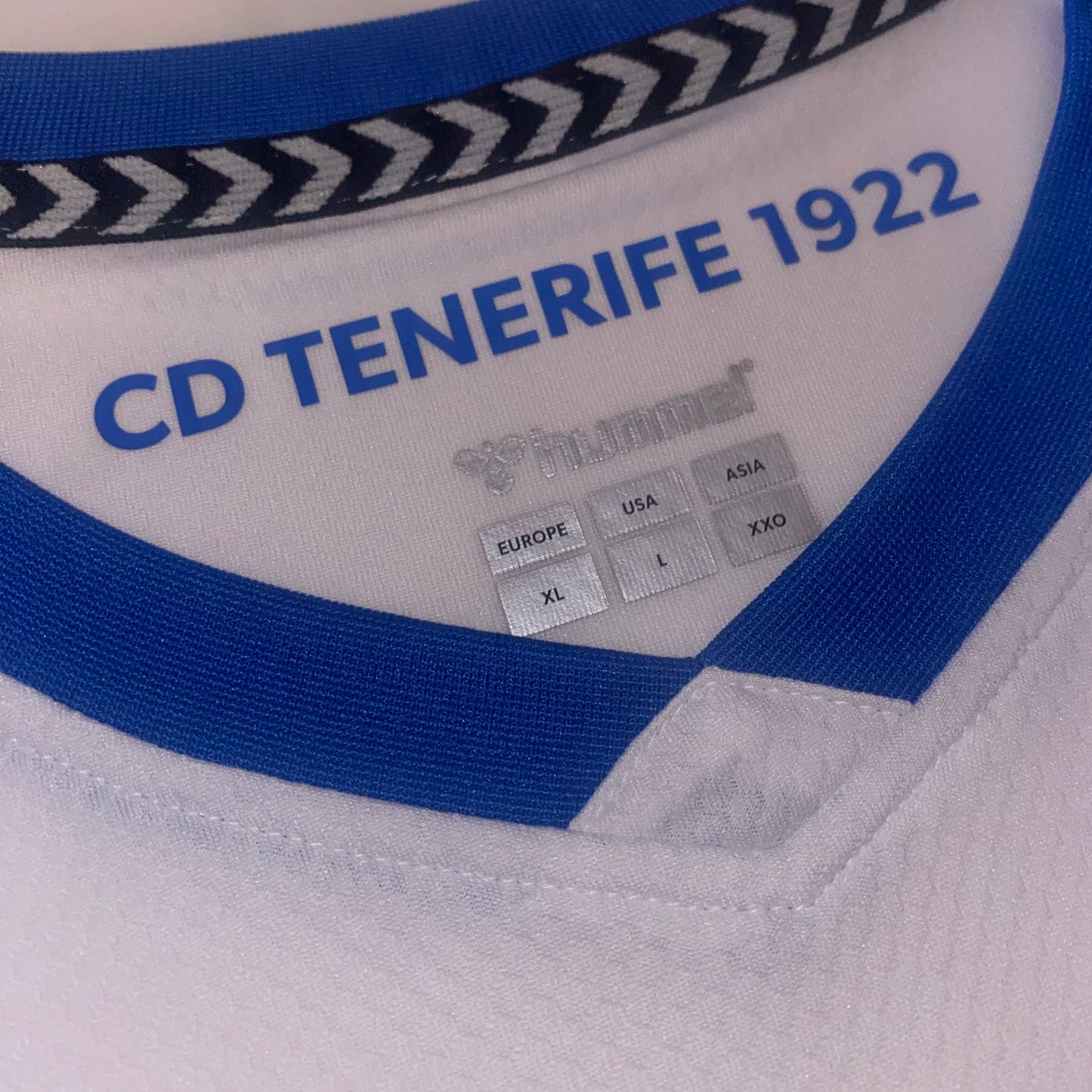 Camiseta Tenerife 21/22 local edición La Palma