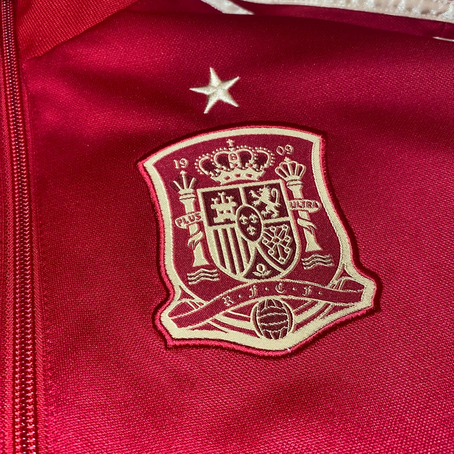 Chaqueta 2014 España local
