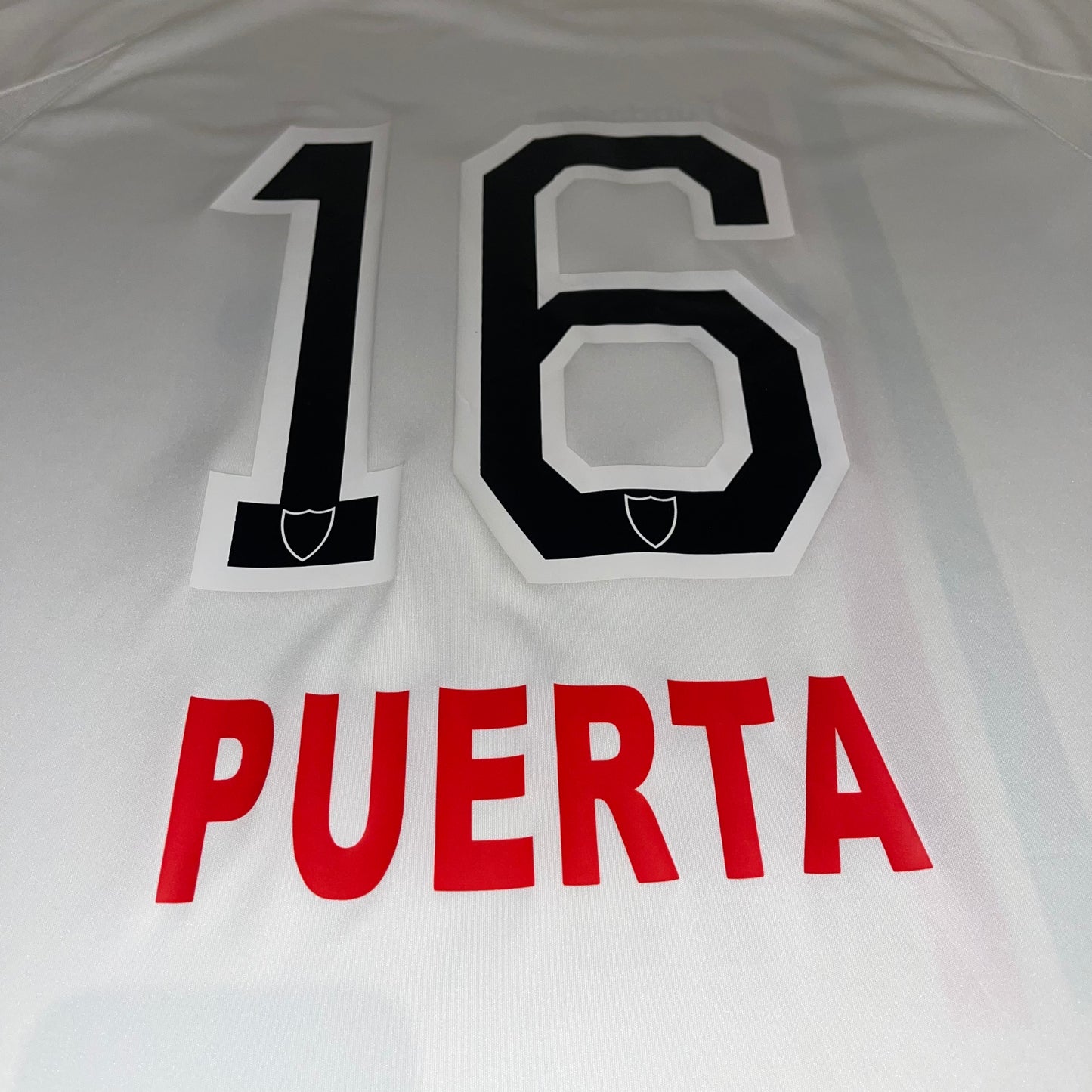 Sevilla Fundacion UNICEF #16 Puerta M