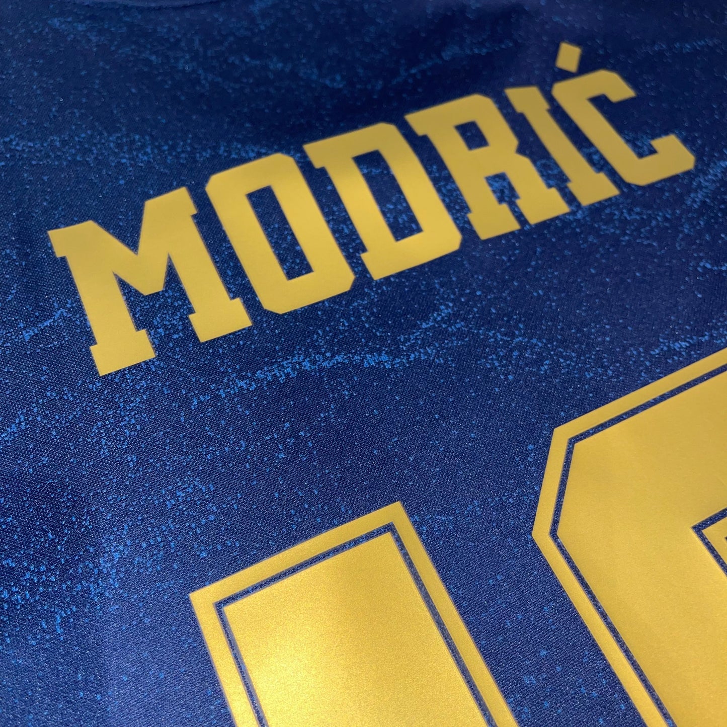 Real Madrid 19/20 Visitante #10 Modric S