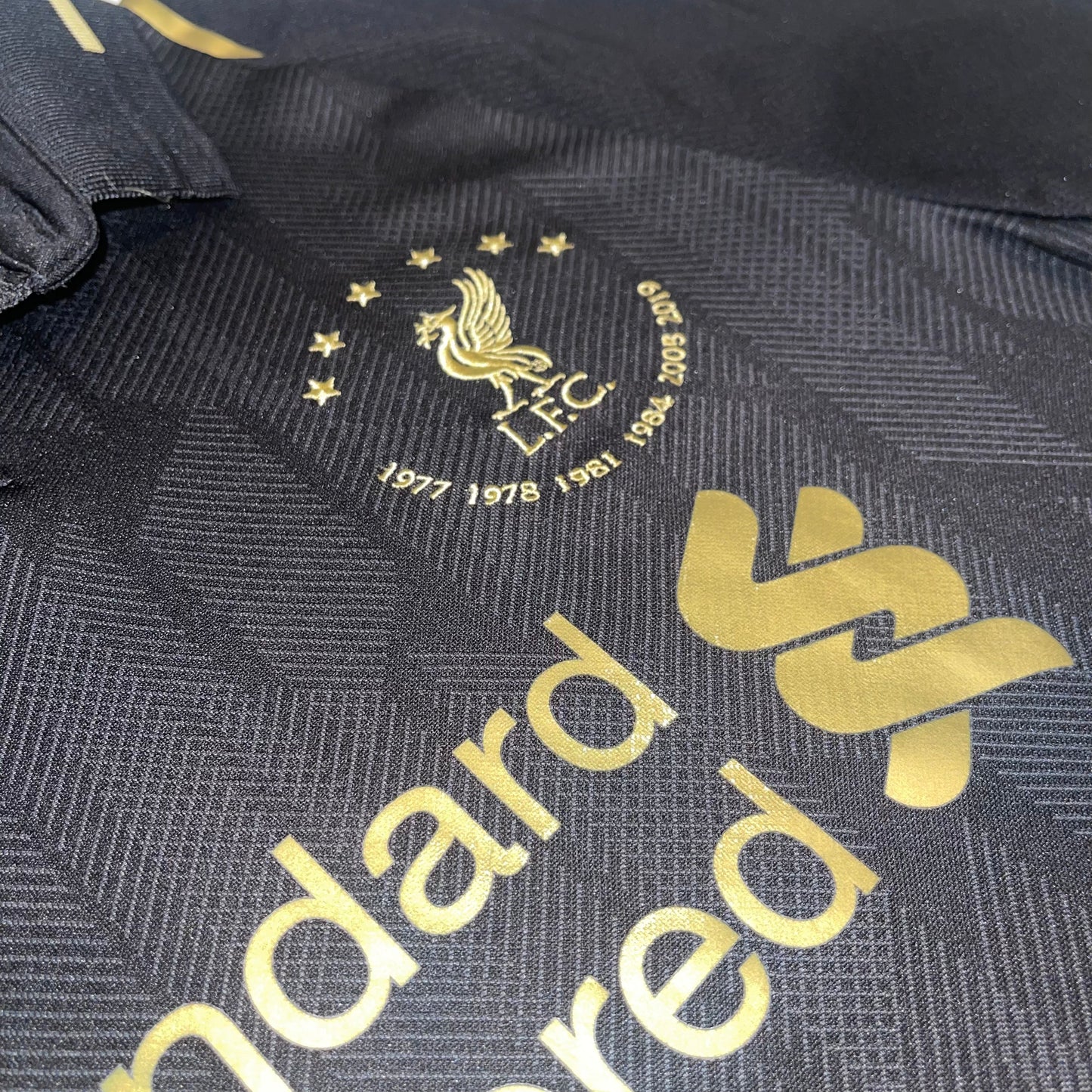 Liverpool 2019 conmemorativa 140