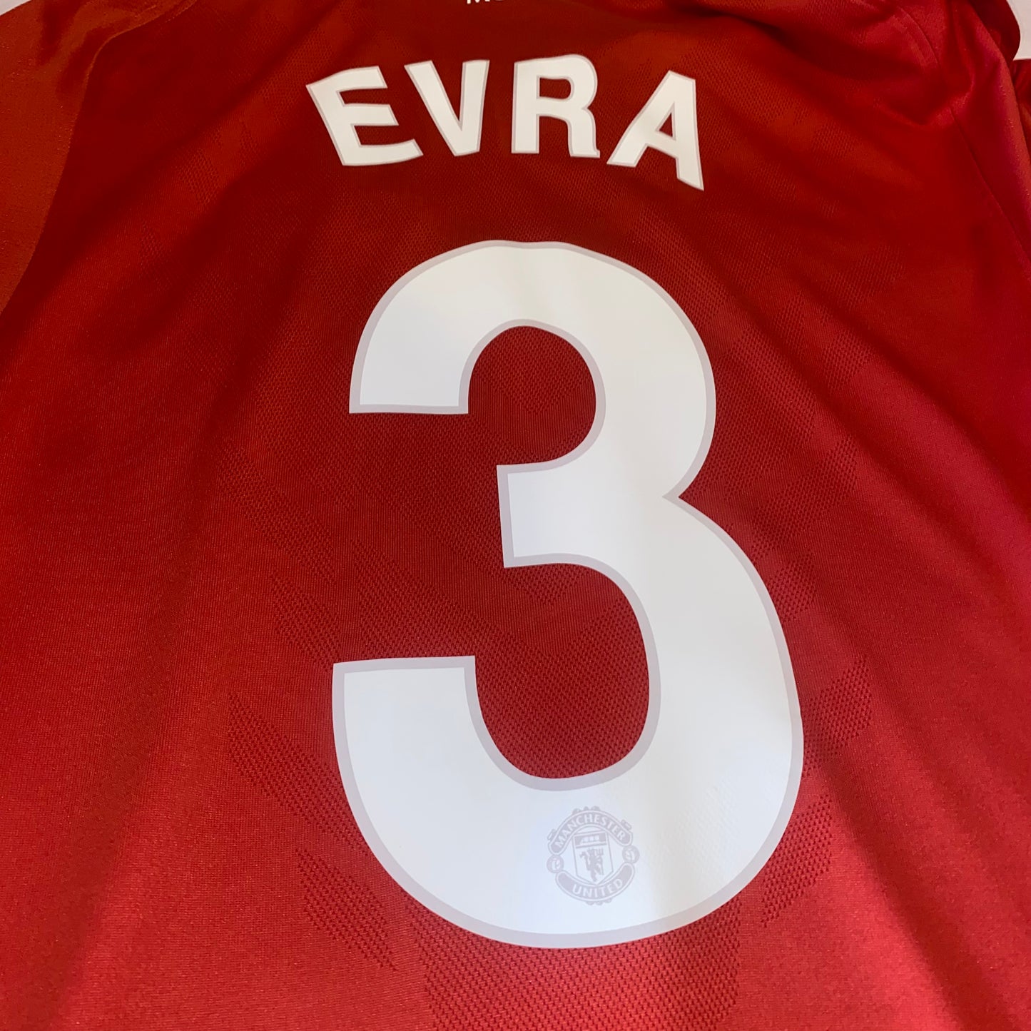 Manchester United 10/11 Local #3 Evra M