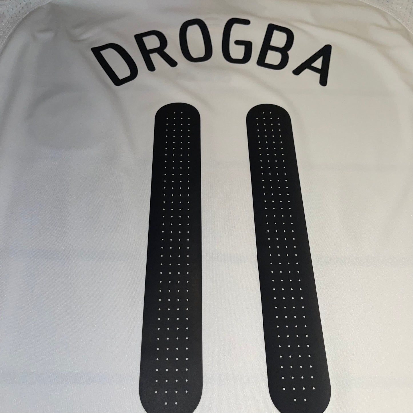 Chelsea 09/10 Visitante #11 Drogba L