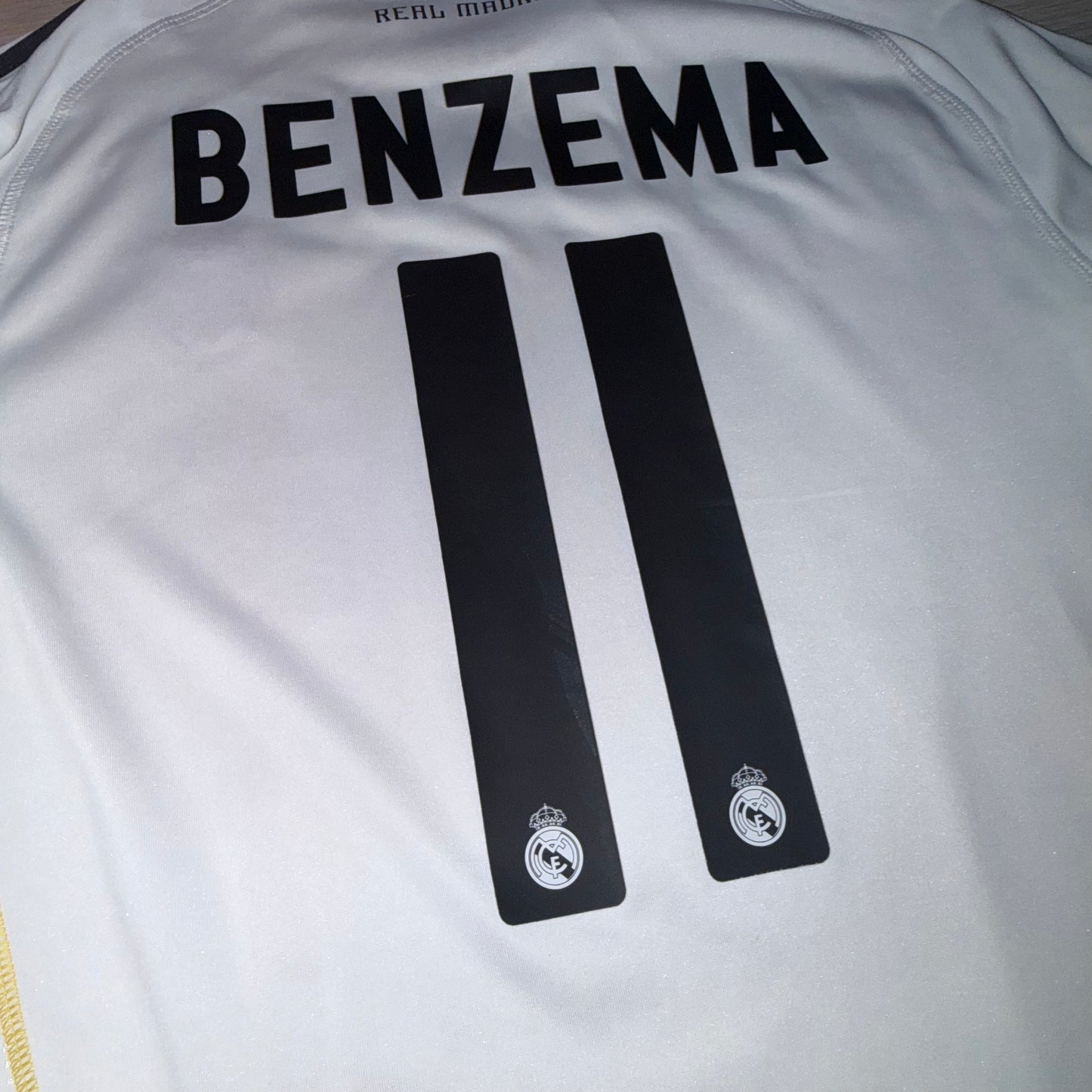 Real Madrid 09/10 Local #11 Benzema L