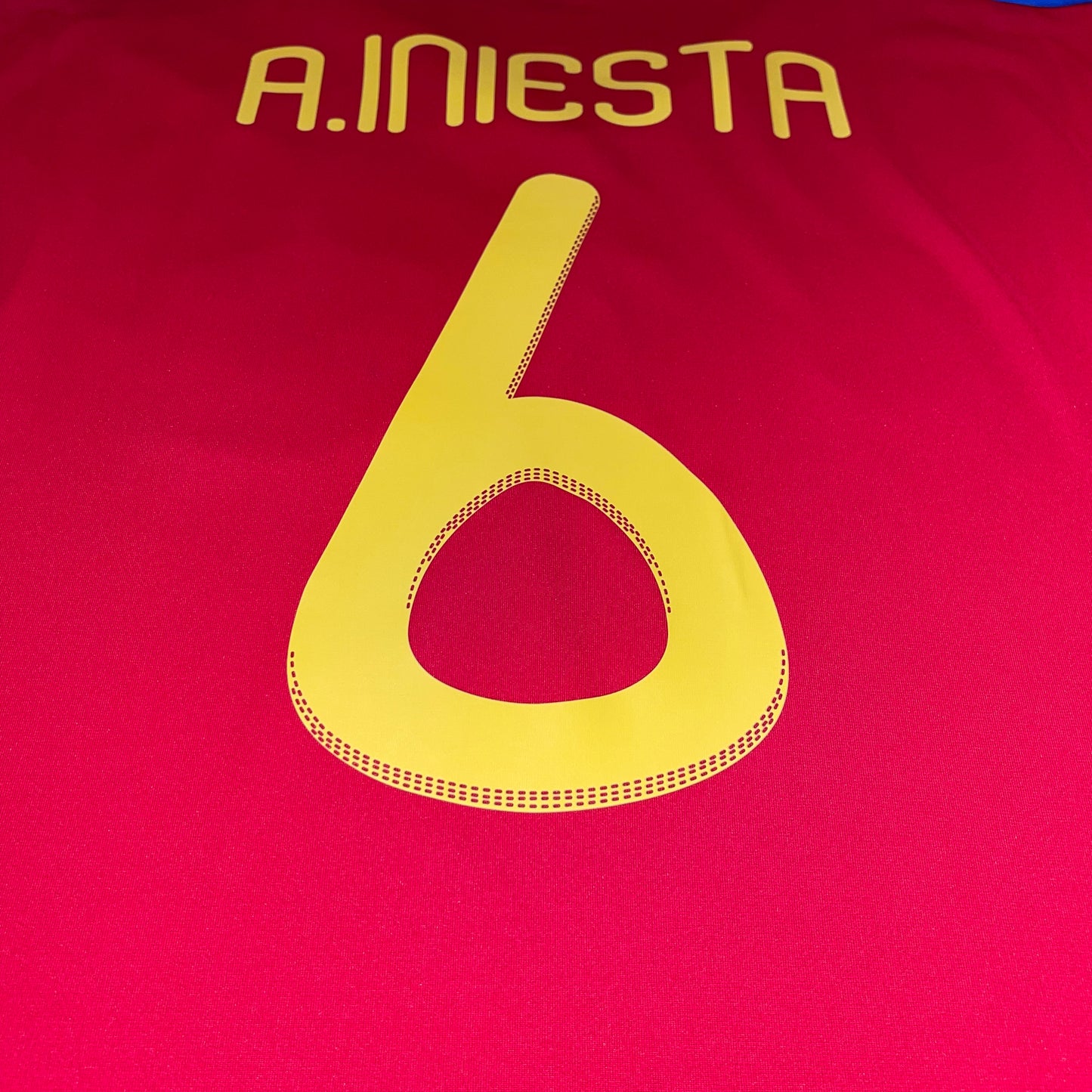España 2011 Local #6 Iniesta XL