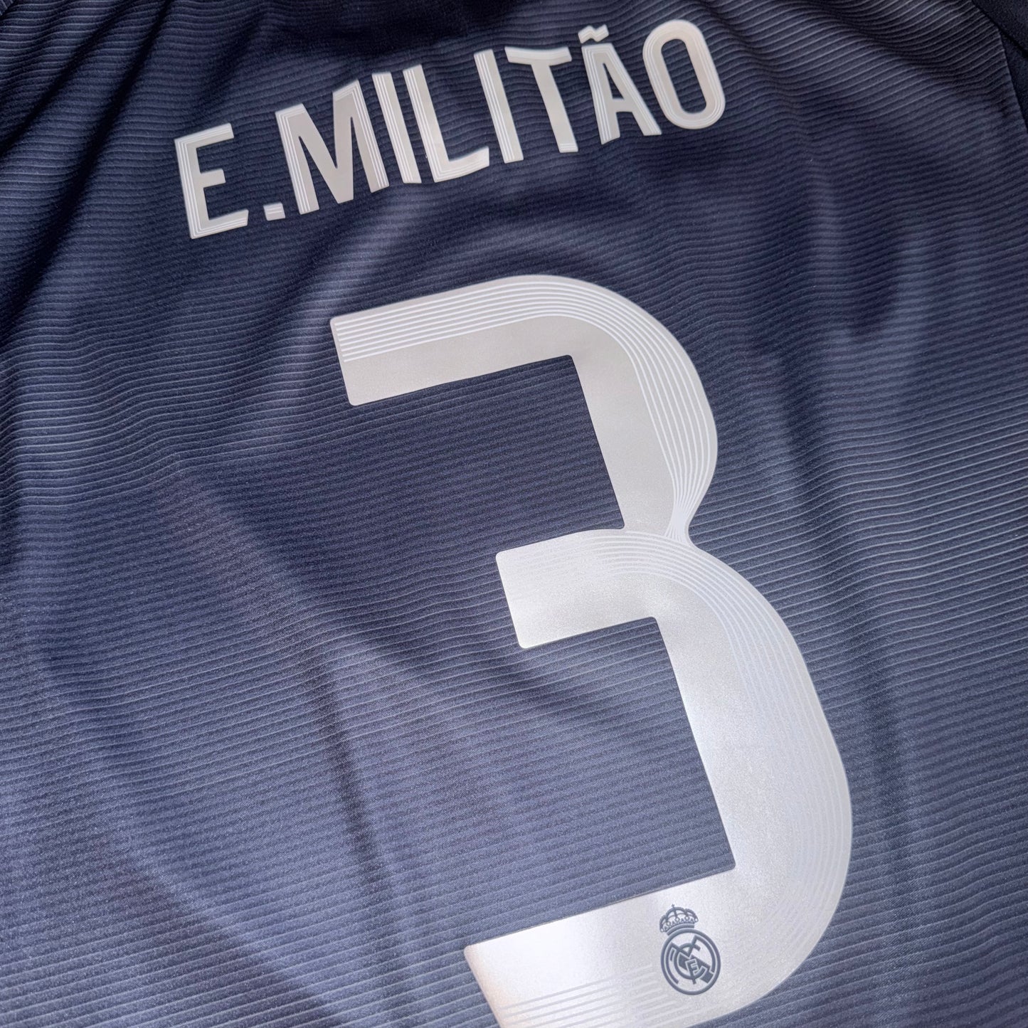 Real Madrid 25/26 Visitante #3 Militao XL