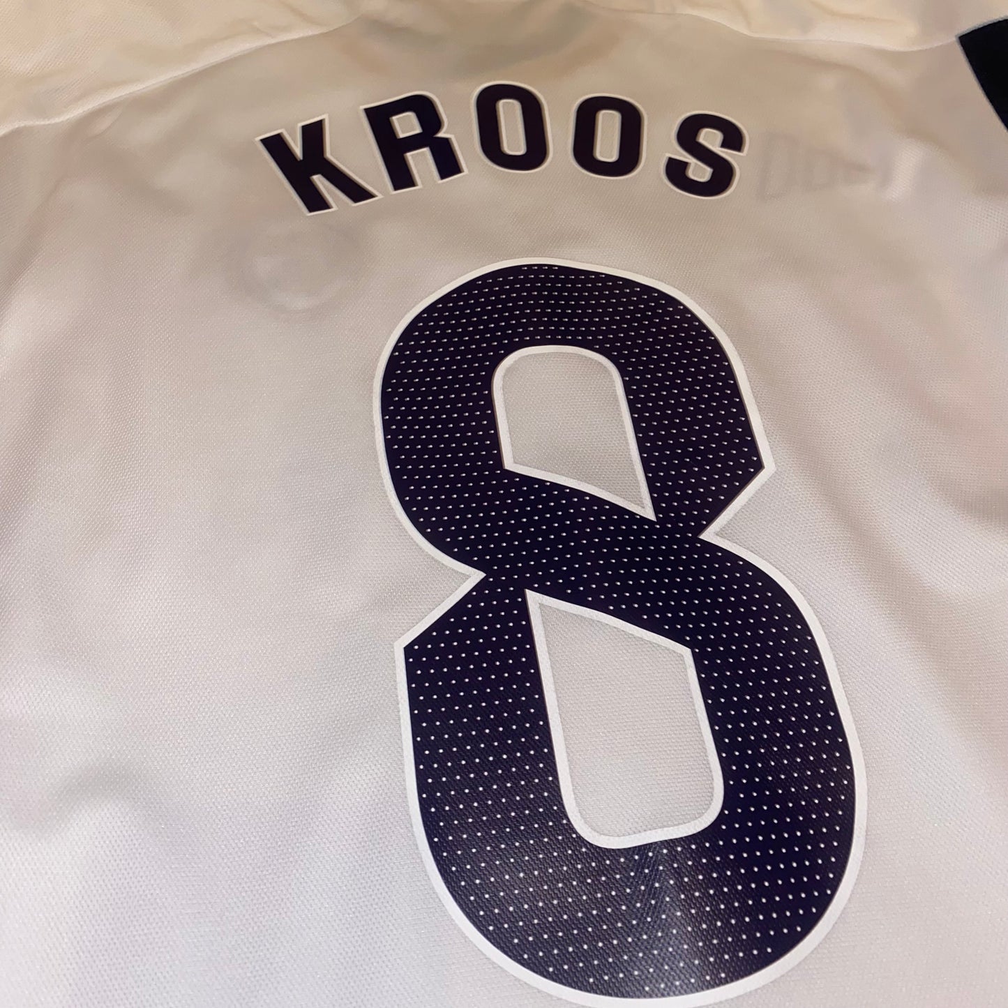 Real Madrid 23/24 Local #8 Kroos L