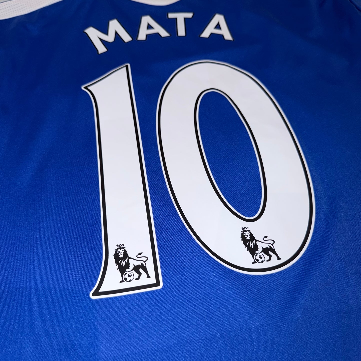 Chelsea 11/12 Local #10 Mata L
