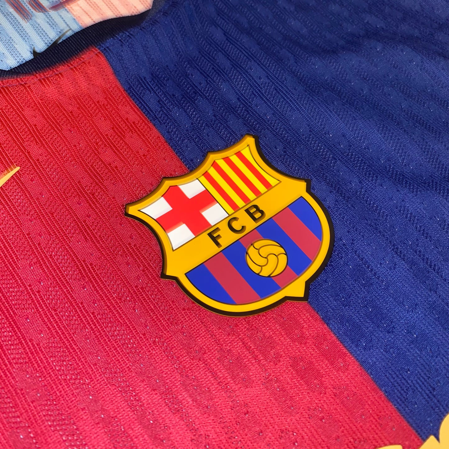 Barcelona 24/25 Local Player Version #19 Lamine Yamal S