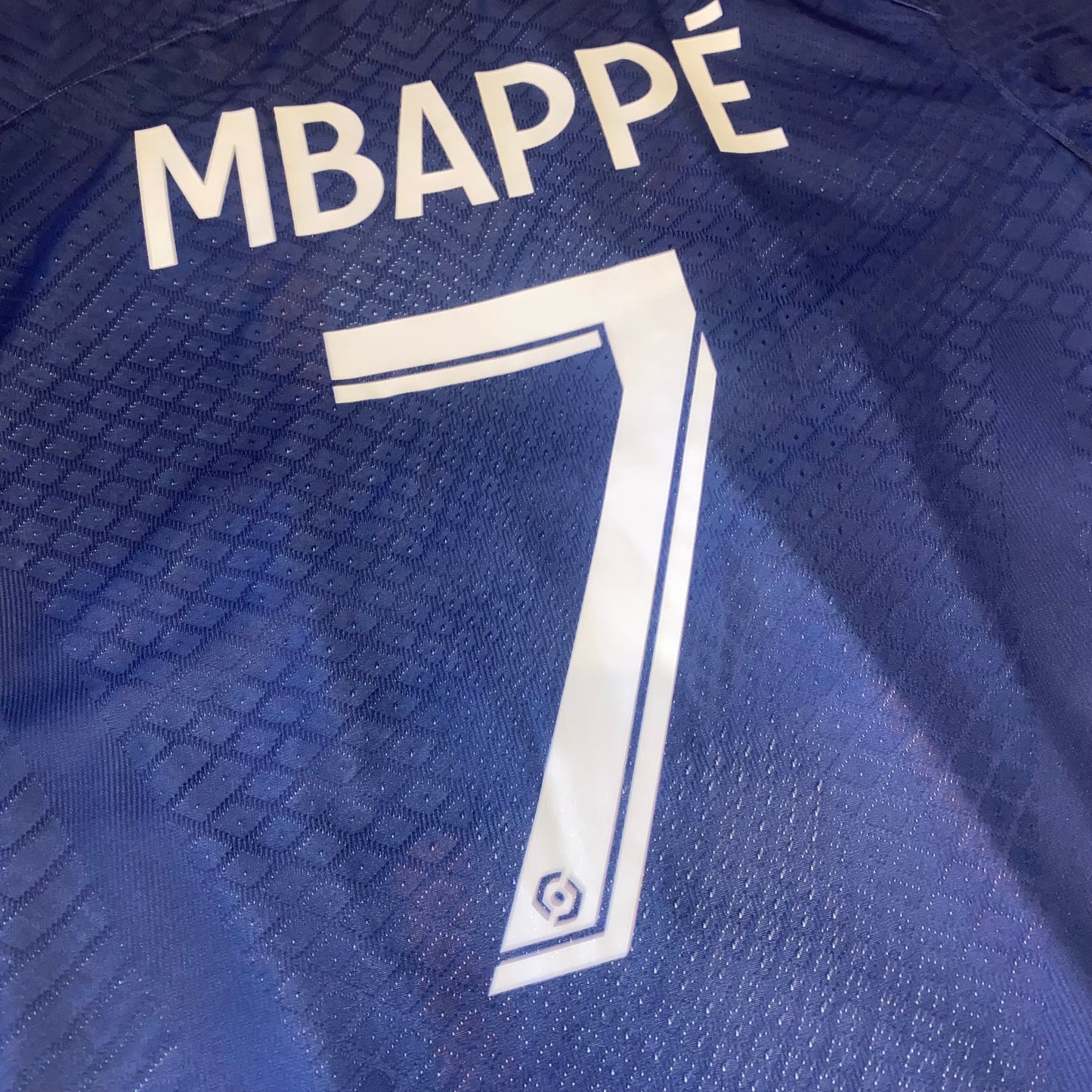 PSG 22/23 local #7 Mbappe Player Version S