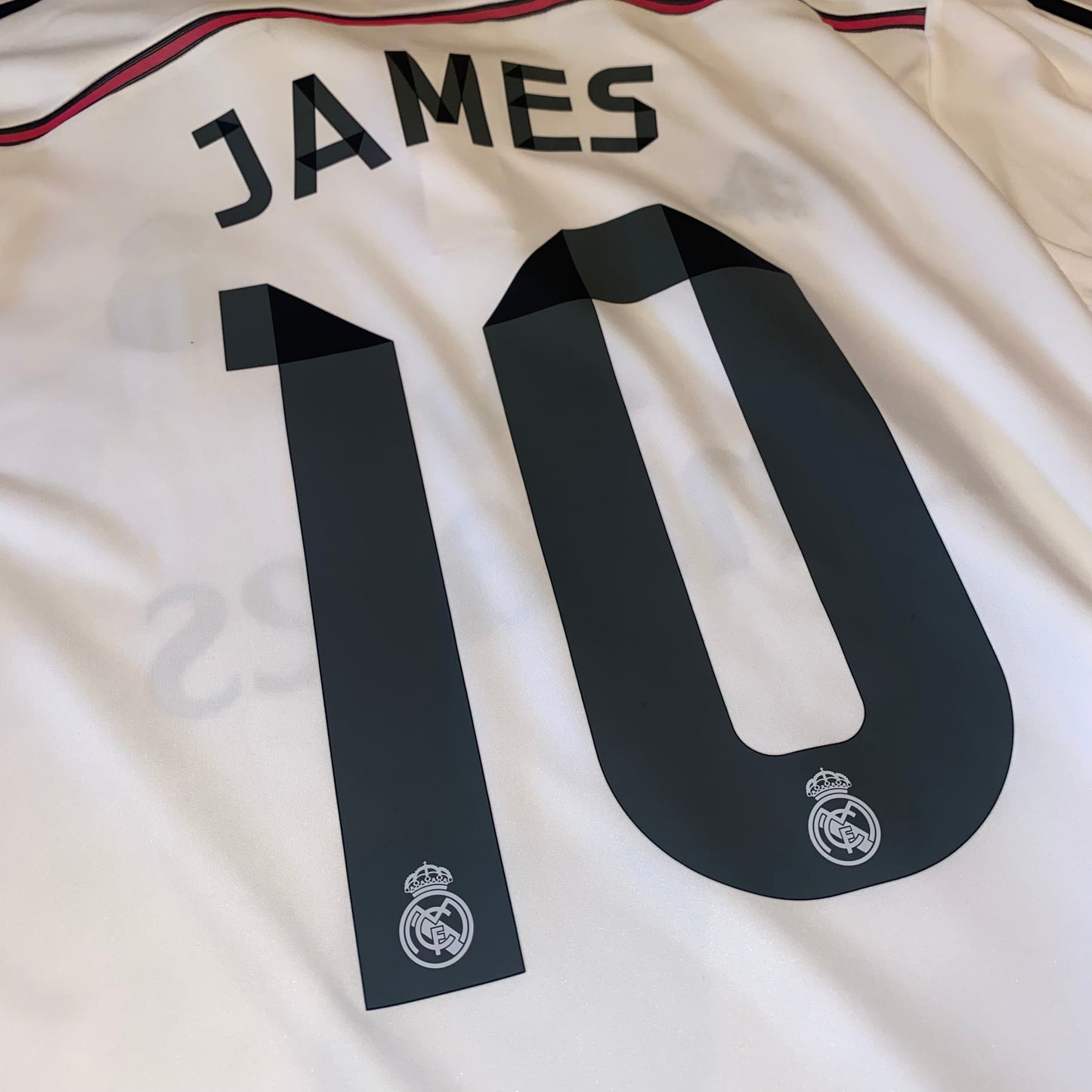 Real Madrid 14/15 Local #10 James XL