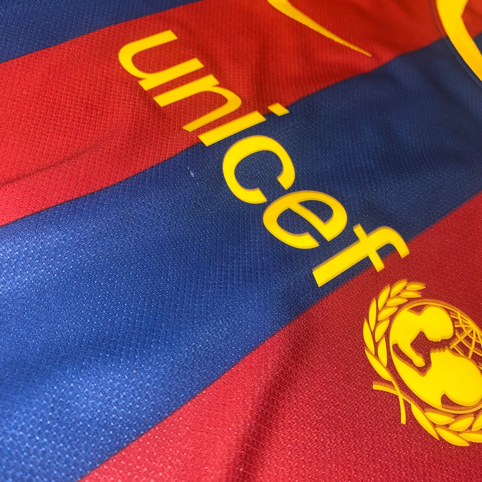 Camisera-FC Barcelona 10/11 Local niño