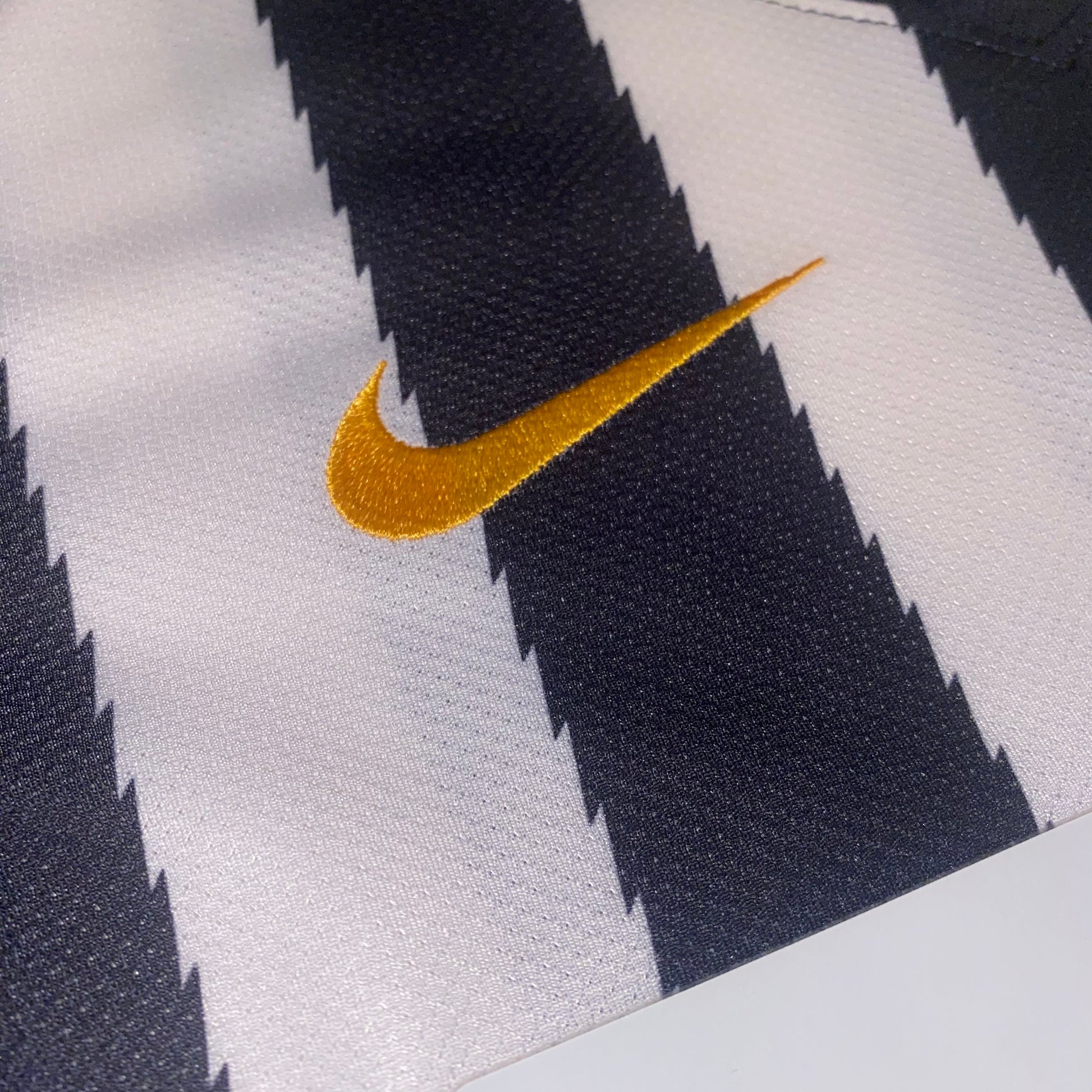 Camiseta Juventus 10/11 local niño
