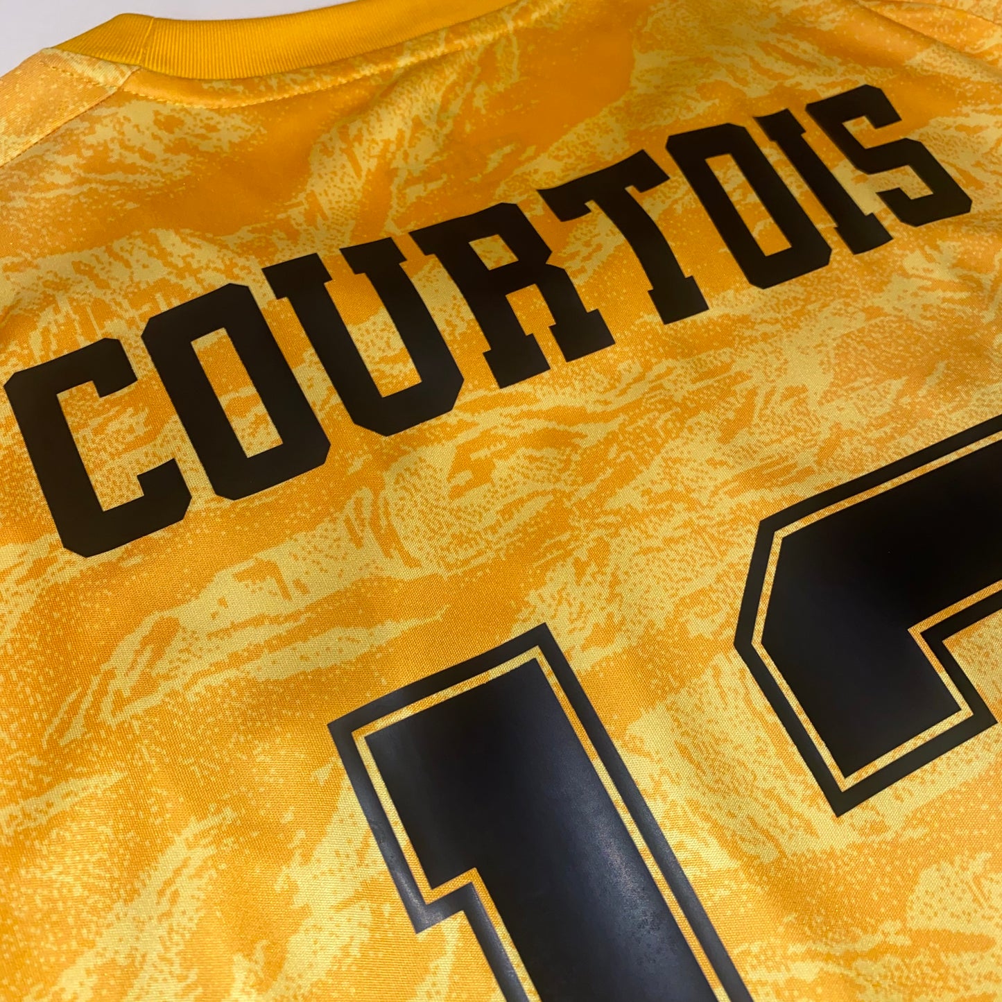 Camiseta Real Madrid 19/20 Courtois Local
