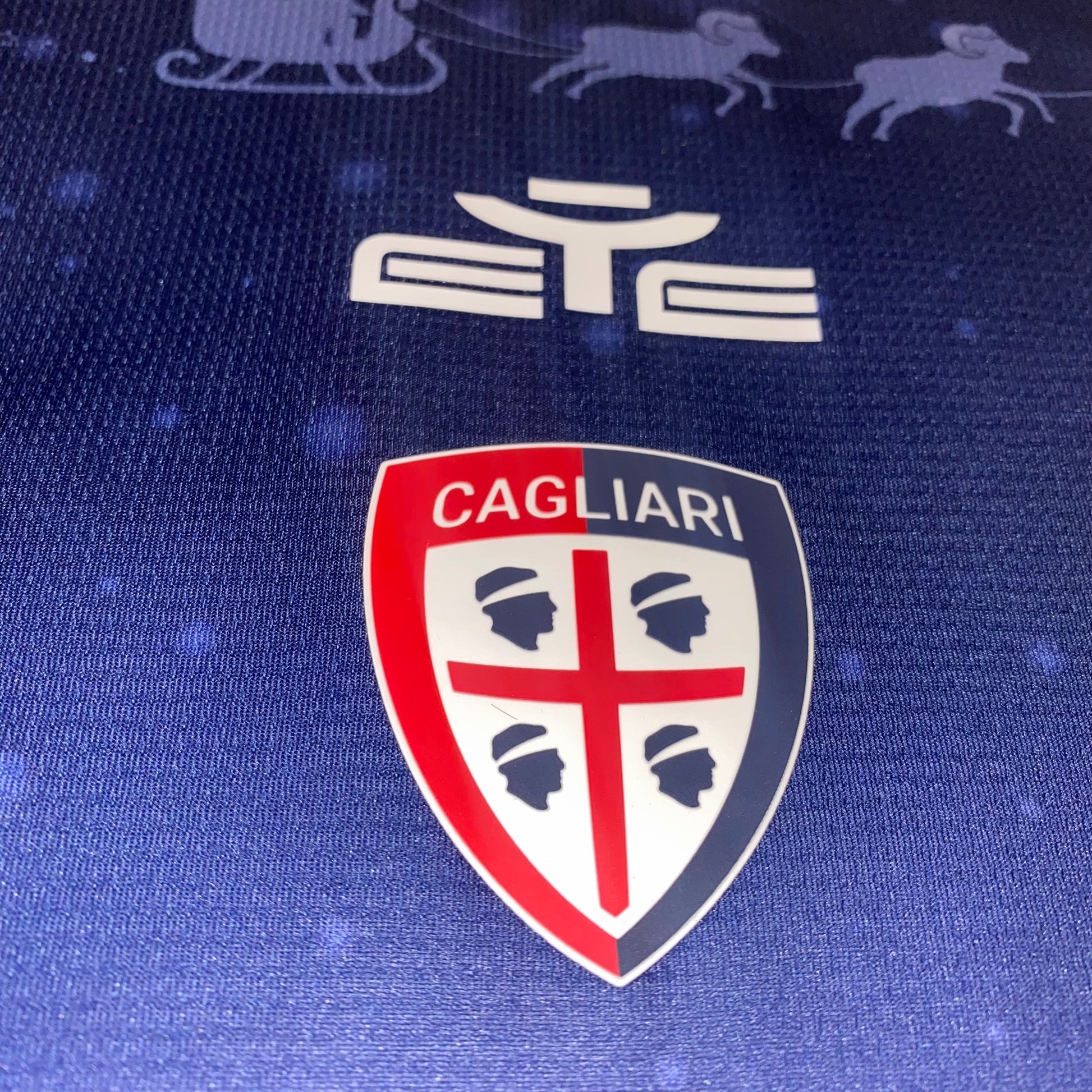 Camiseta Cagliari 23/24 prematch 