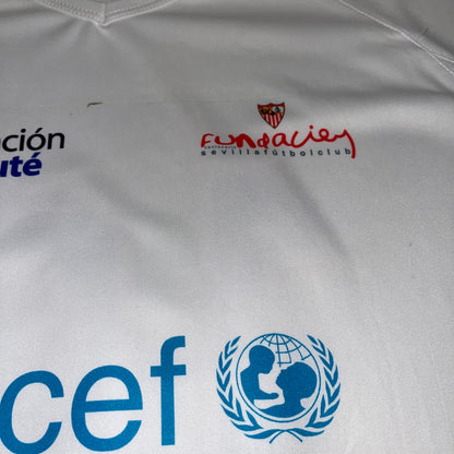 Sevilla Fundacion UNICEF #16 Puerta M