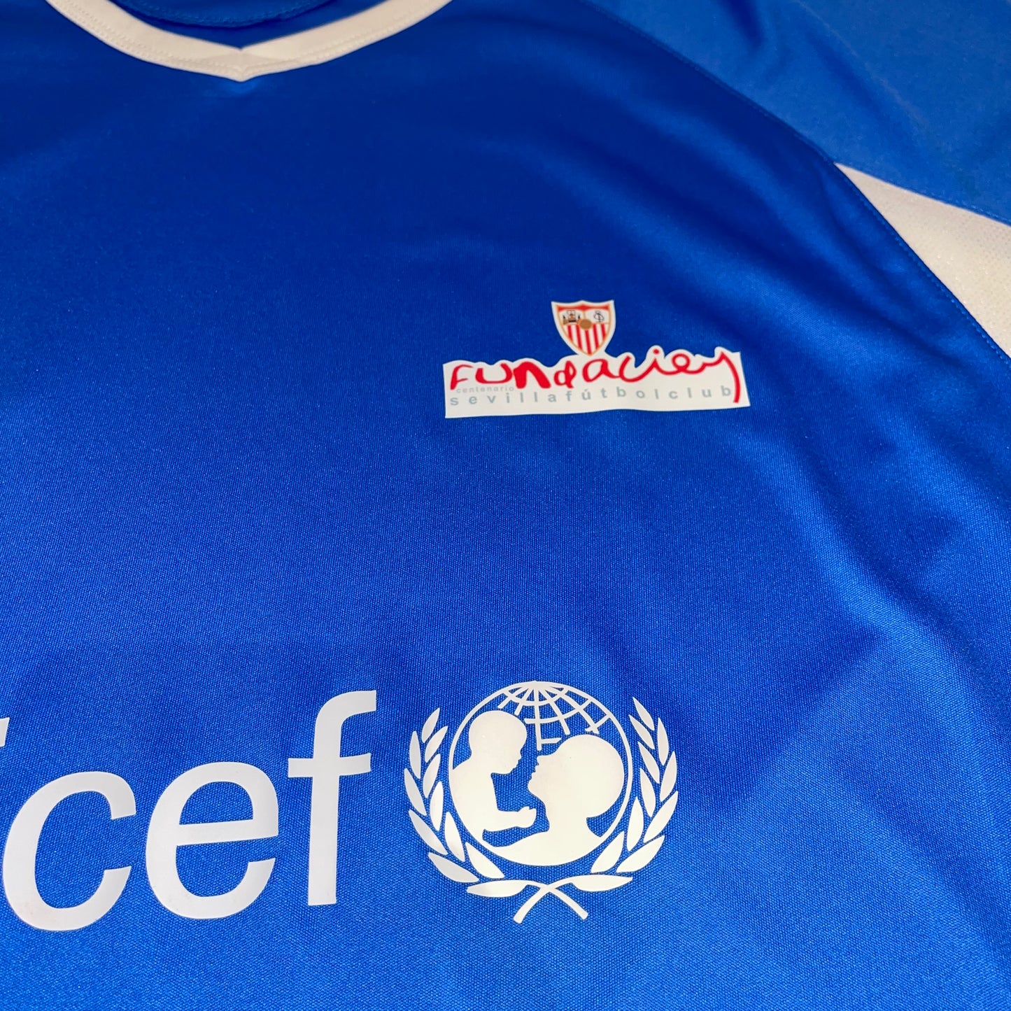 Sevilla Fundacion UNICEF #16 Puerta M