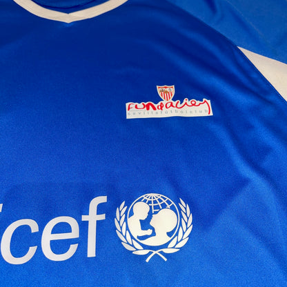 Sevilla Fundacion UNICEF #16 Puerta M