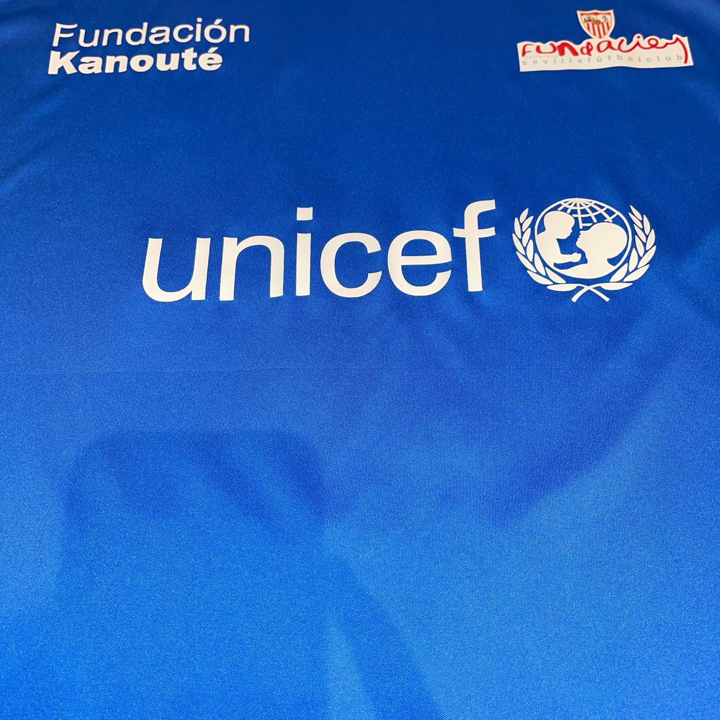 Sevilla Fundacion UNICEF #16 Puerta M