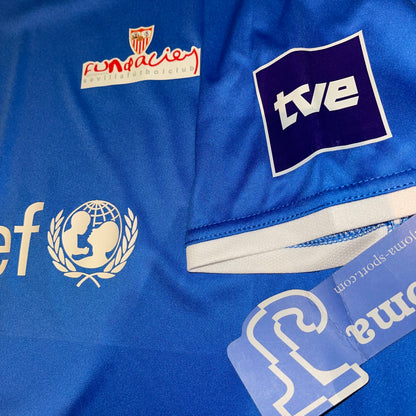 Sevilla Fundacion UNICEF #16 Puerta M