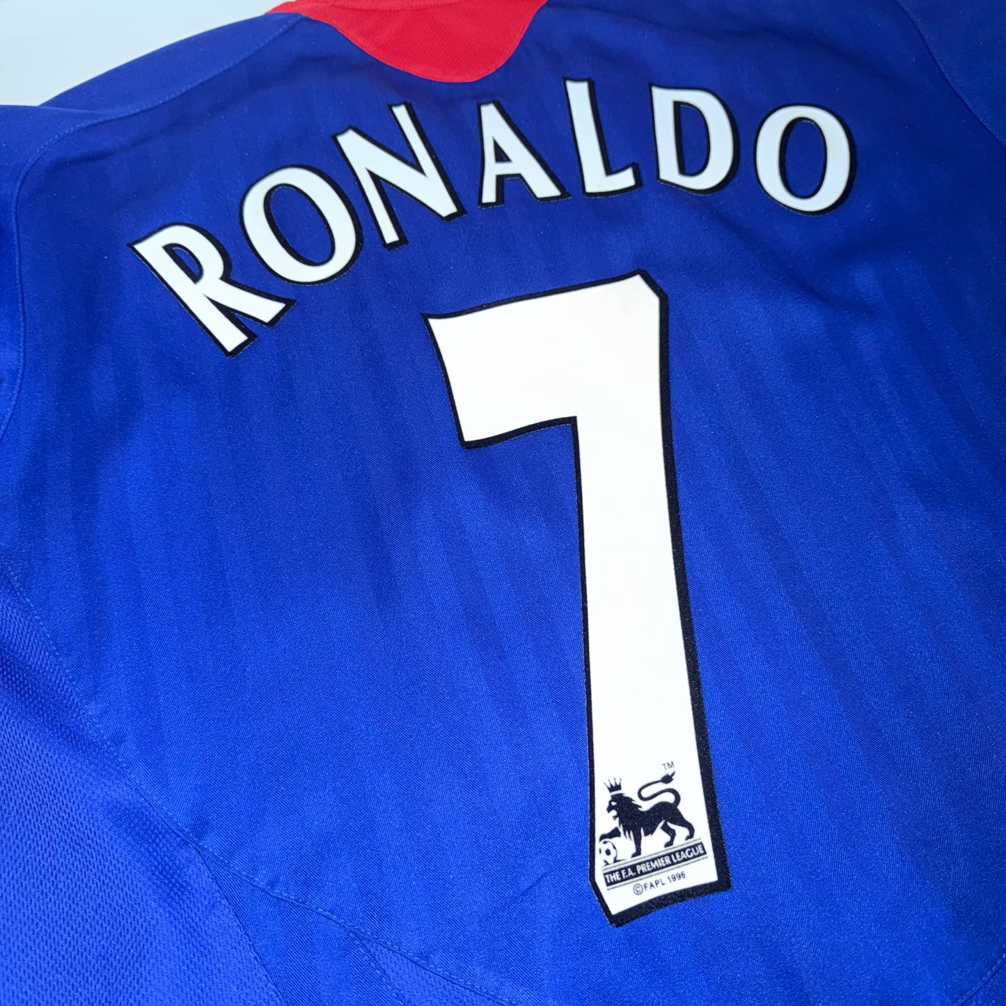 Manchester United 05/06 Visitante #7 Ronaldo L