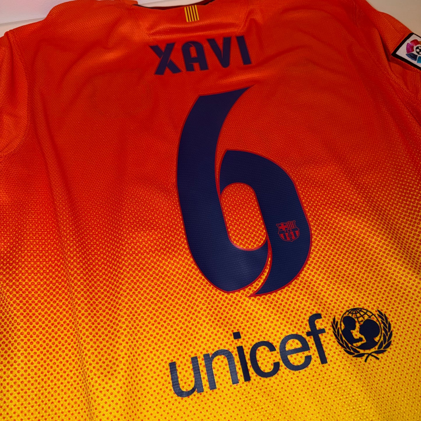 Barcelona 12/13 Visitante #6 Xavi M