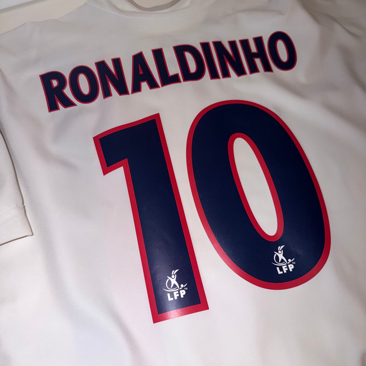 PSG 02/03 Visitante #10 Ronaldinho L
