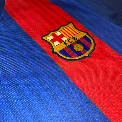 Barcelona 16/17 Local #10 Messi M