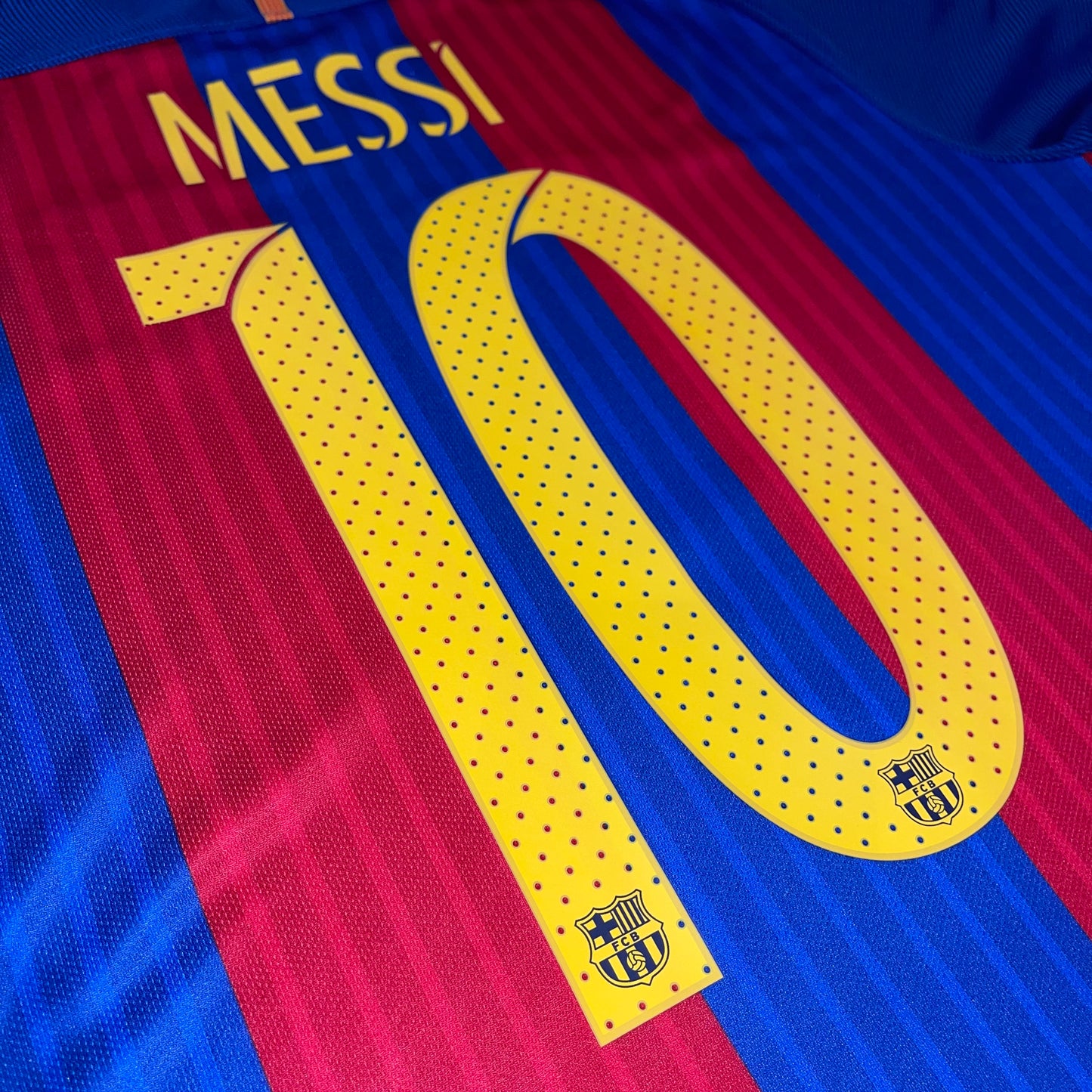 Barcelona 16/17 Local #10 Messi M
