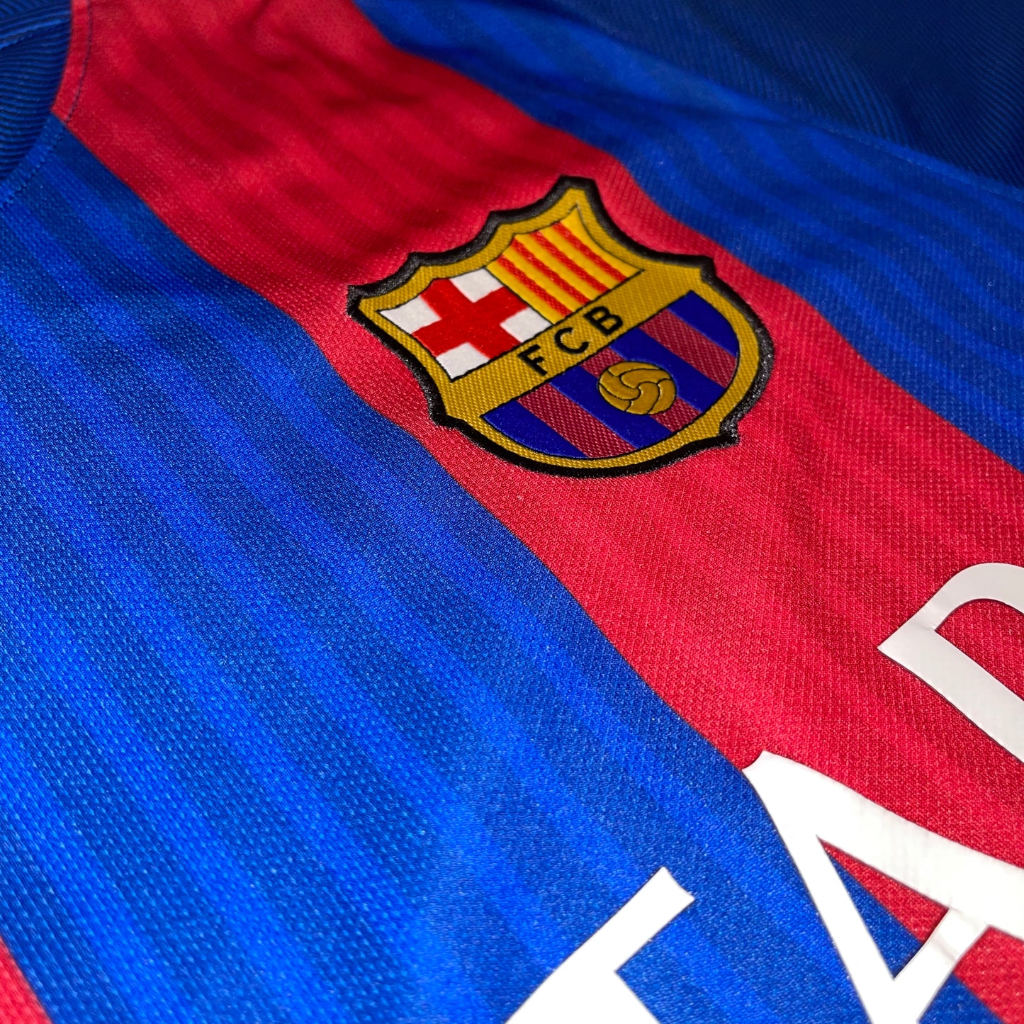 Barcelona 16/17 Local #11 Neymar M