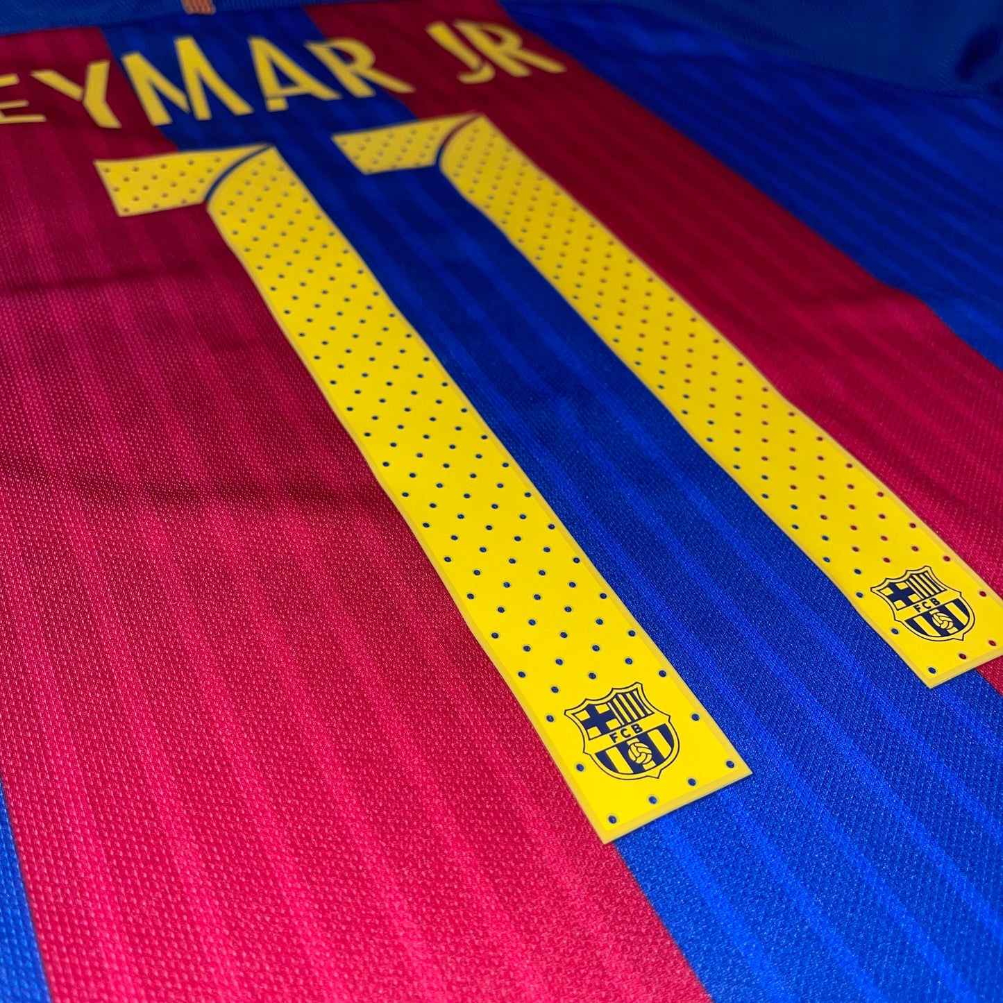 Barcelona 16/17 Local #11 Neymar M