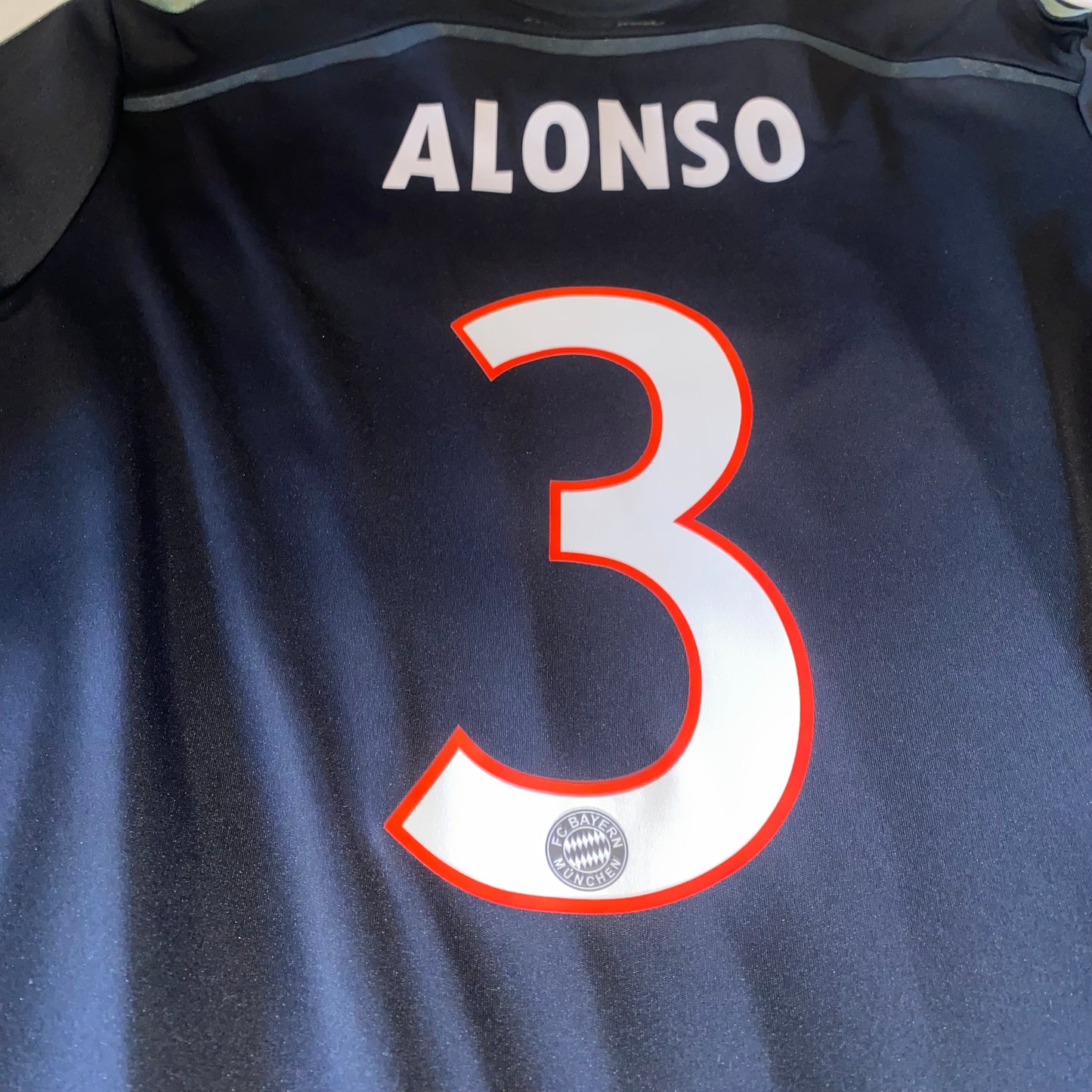 Bayern Munich 14/15 Visitante #3 Alonso L