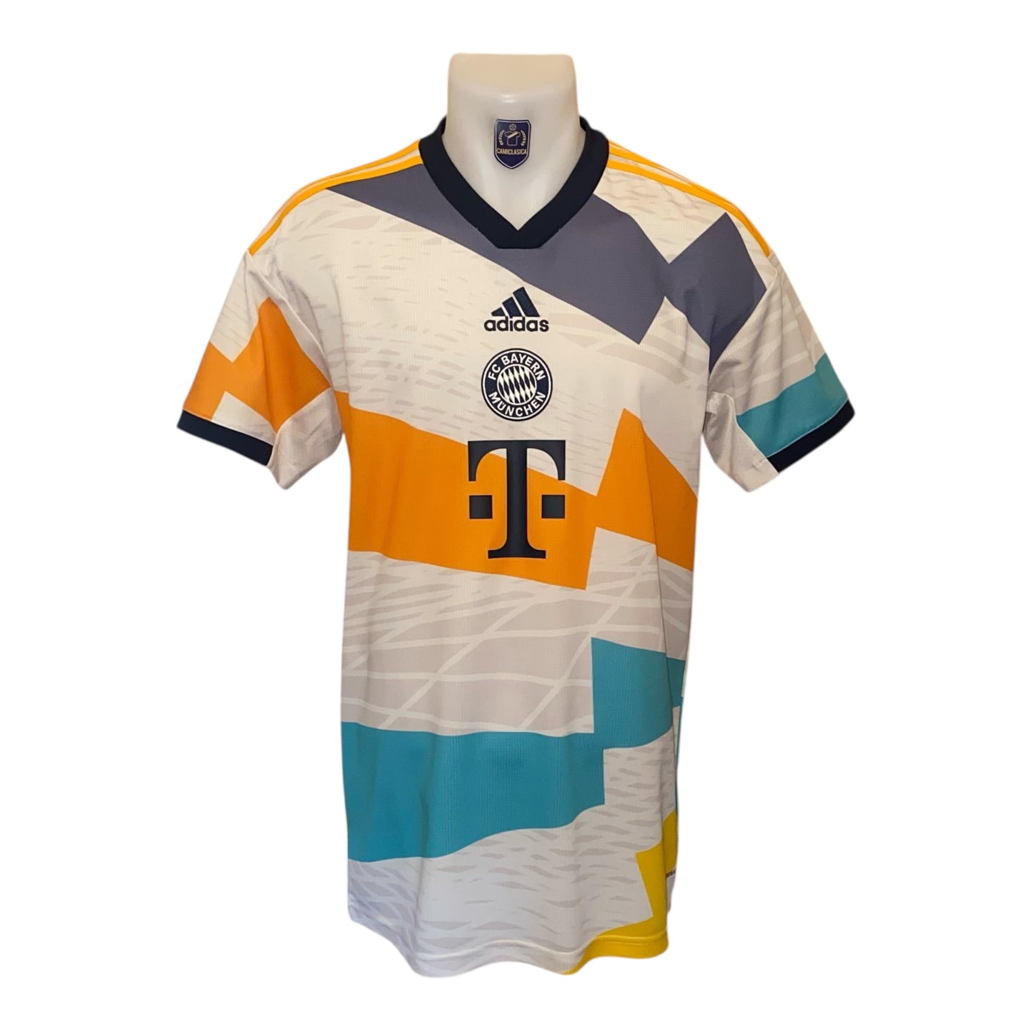 Bayern Munich 22/23 Alternativa #42 Musiala M