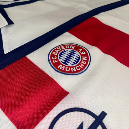 Bayern Munich 00/02 Visitante L