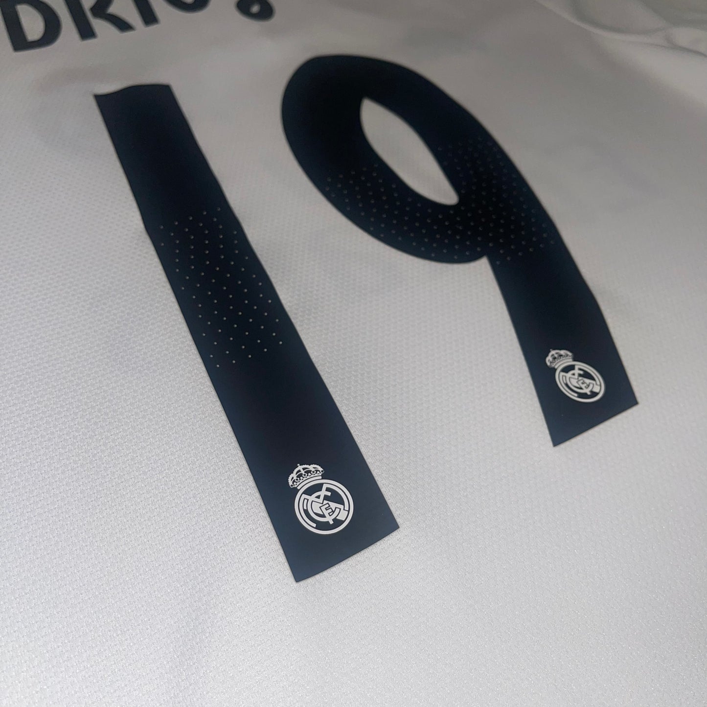 Real Madrid 18/19 Local #19 Odriozola M