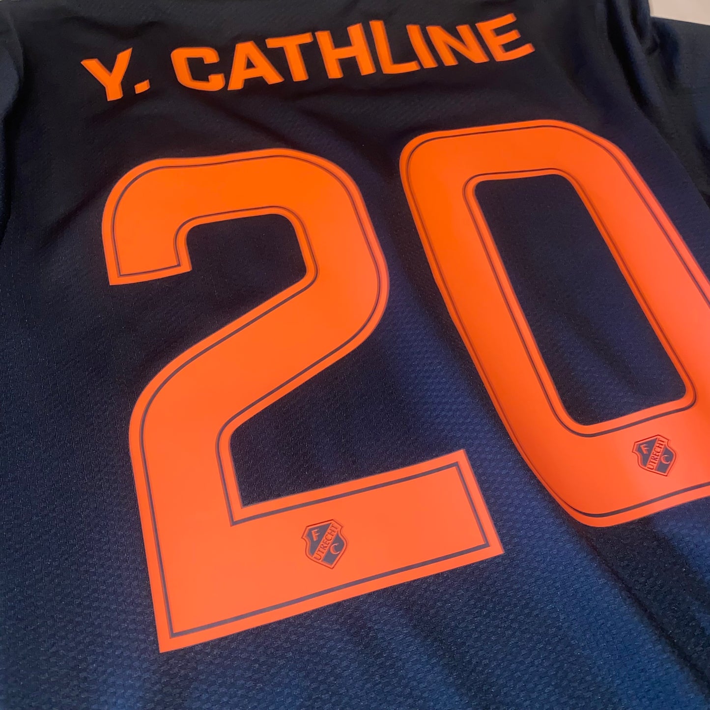 Utrecht 24/25 Visitante #20 Cathline M