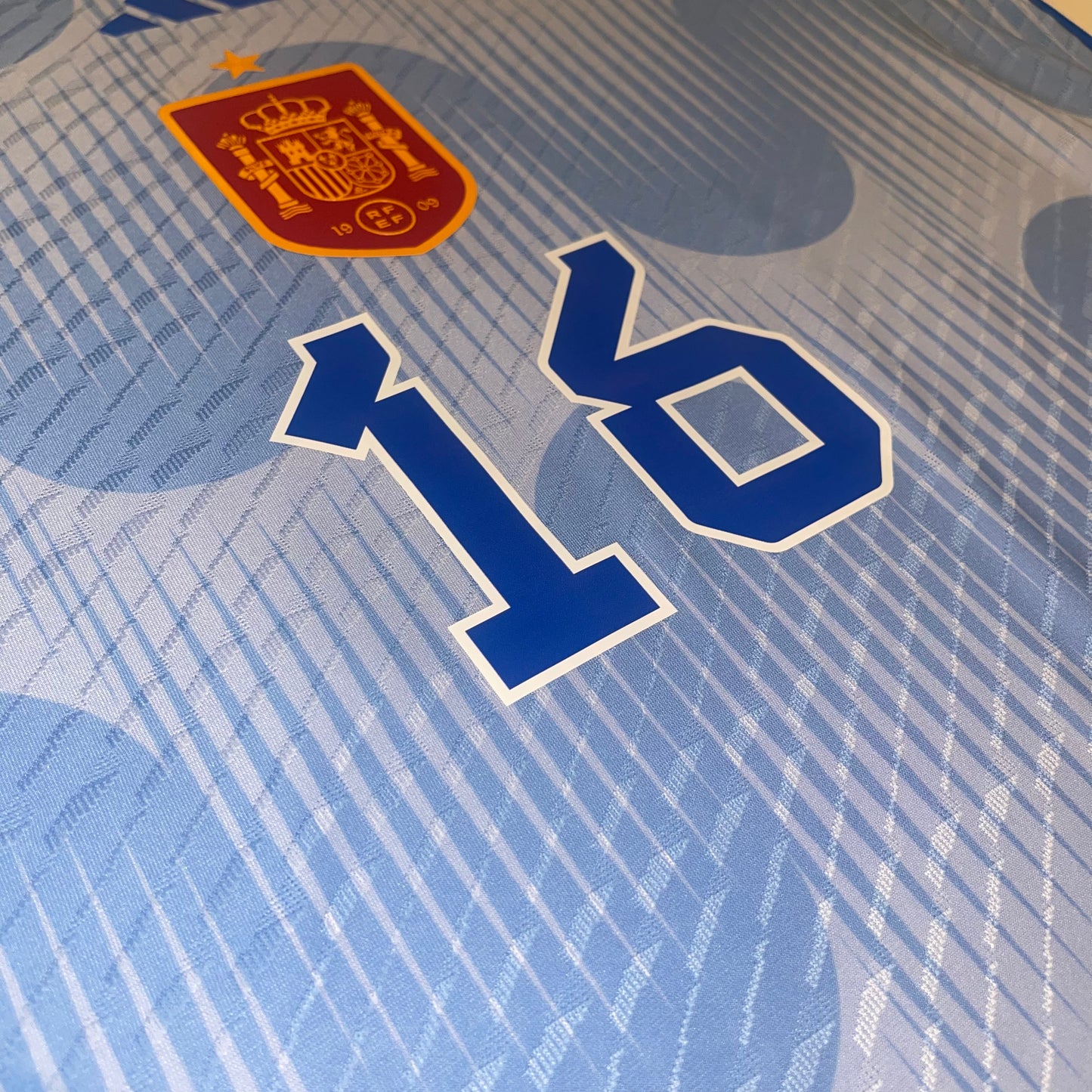 España 2022 Visitante Player Version #16 Rodri L