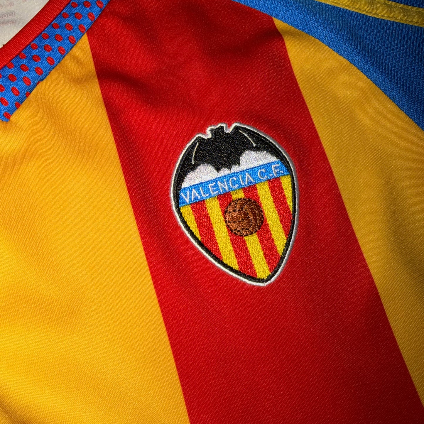 Valencia 15/16 Visitante 140