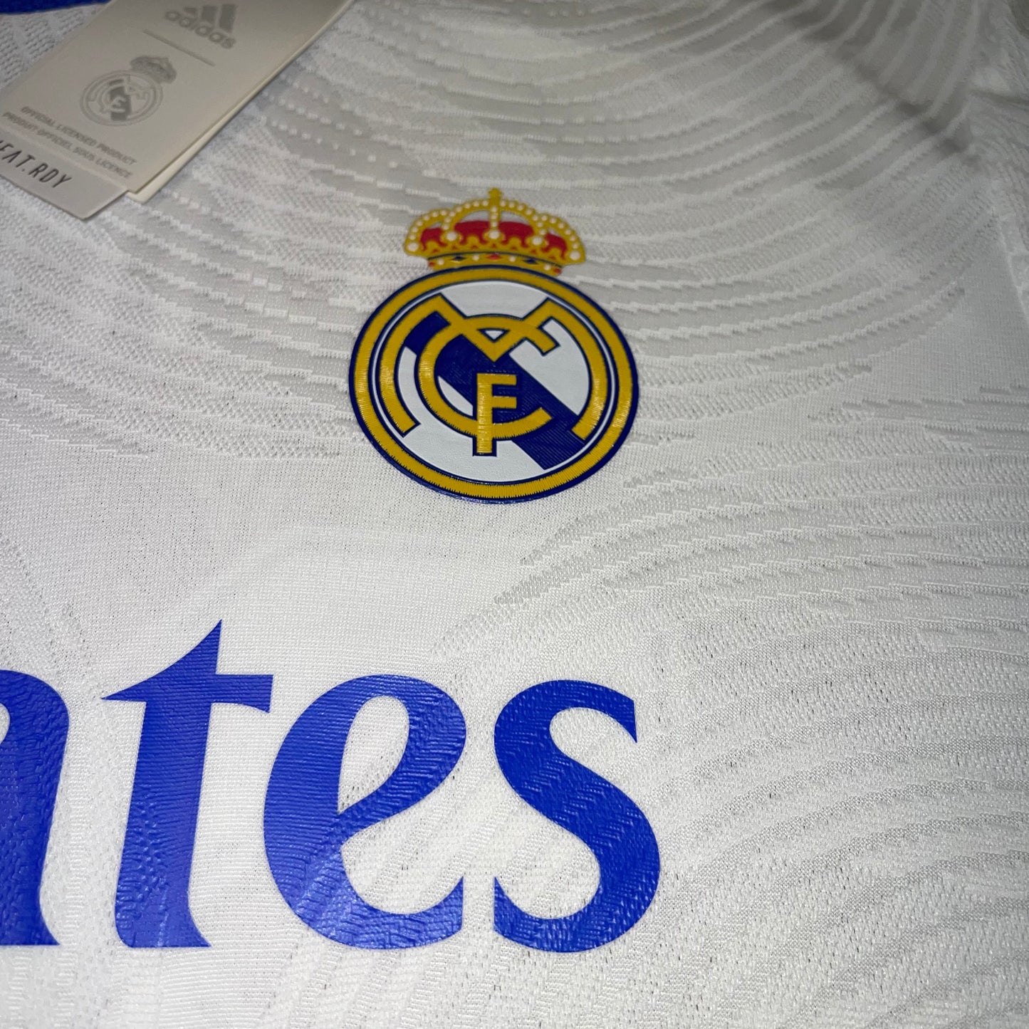 Real Madrid 21/22 Local #20 Vinicius L Player Version