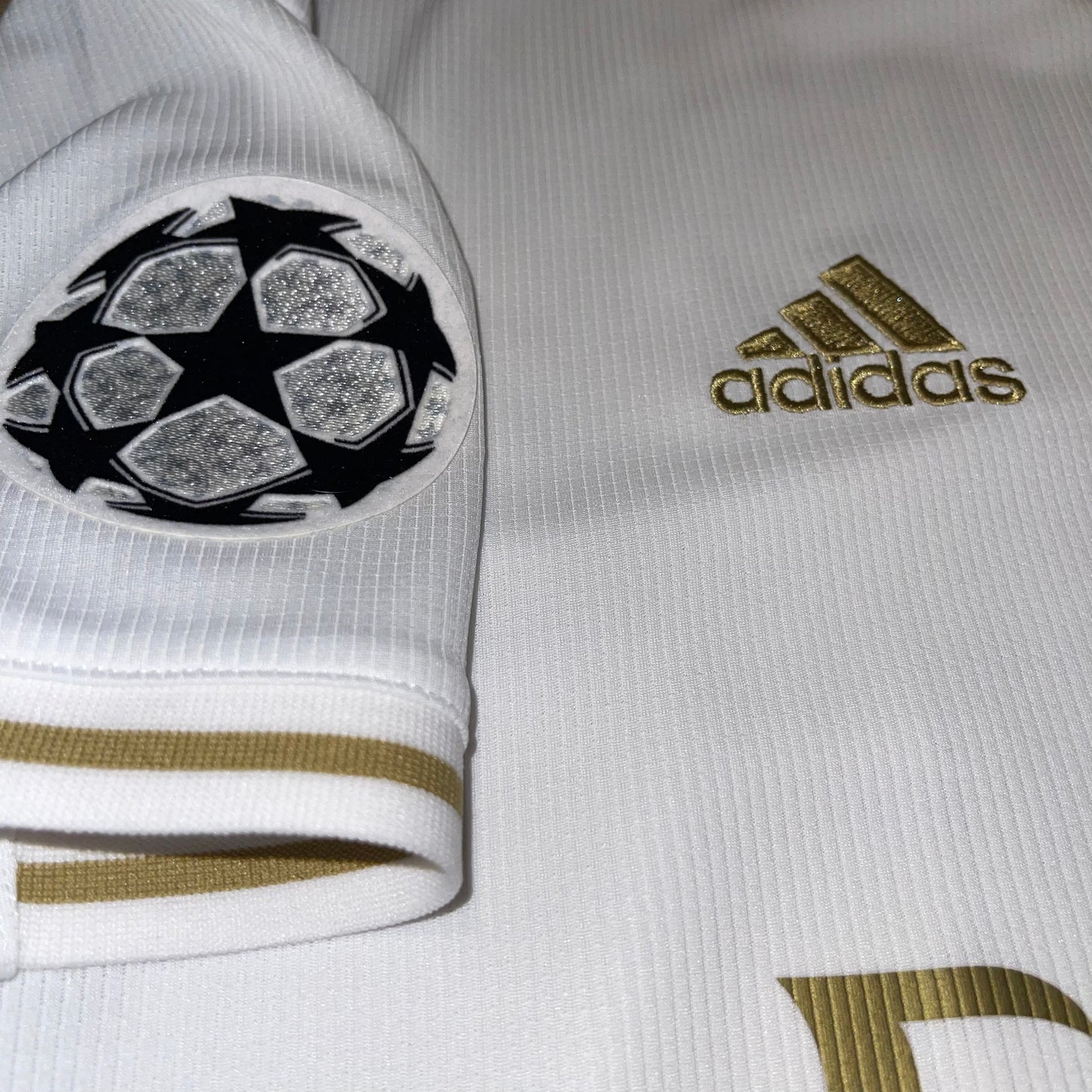 Real Madrid 19/20 Local #10 Modric L