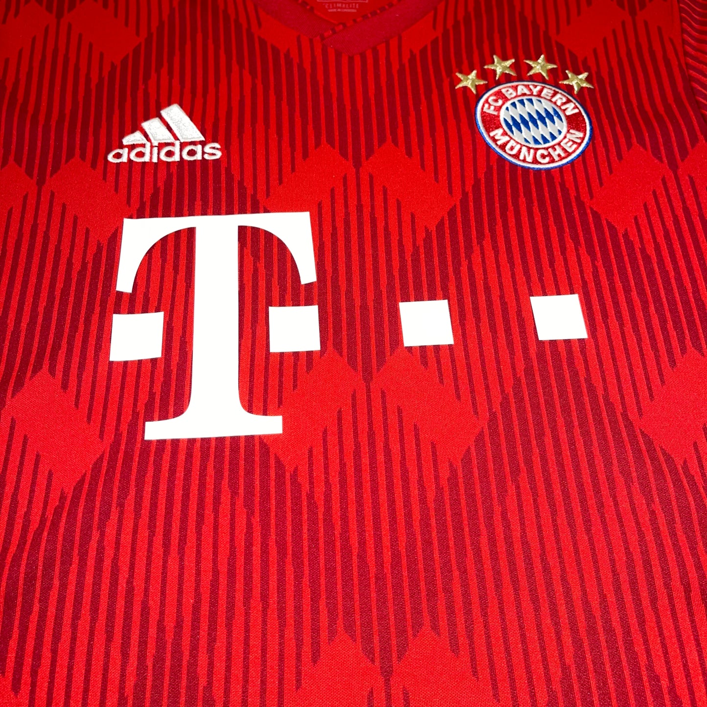 Bayern Munich 18/19 Local #10 Robben S