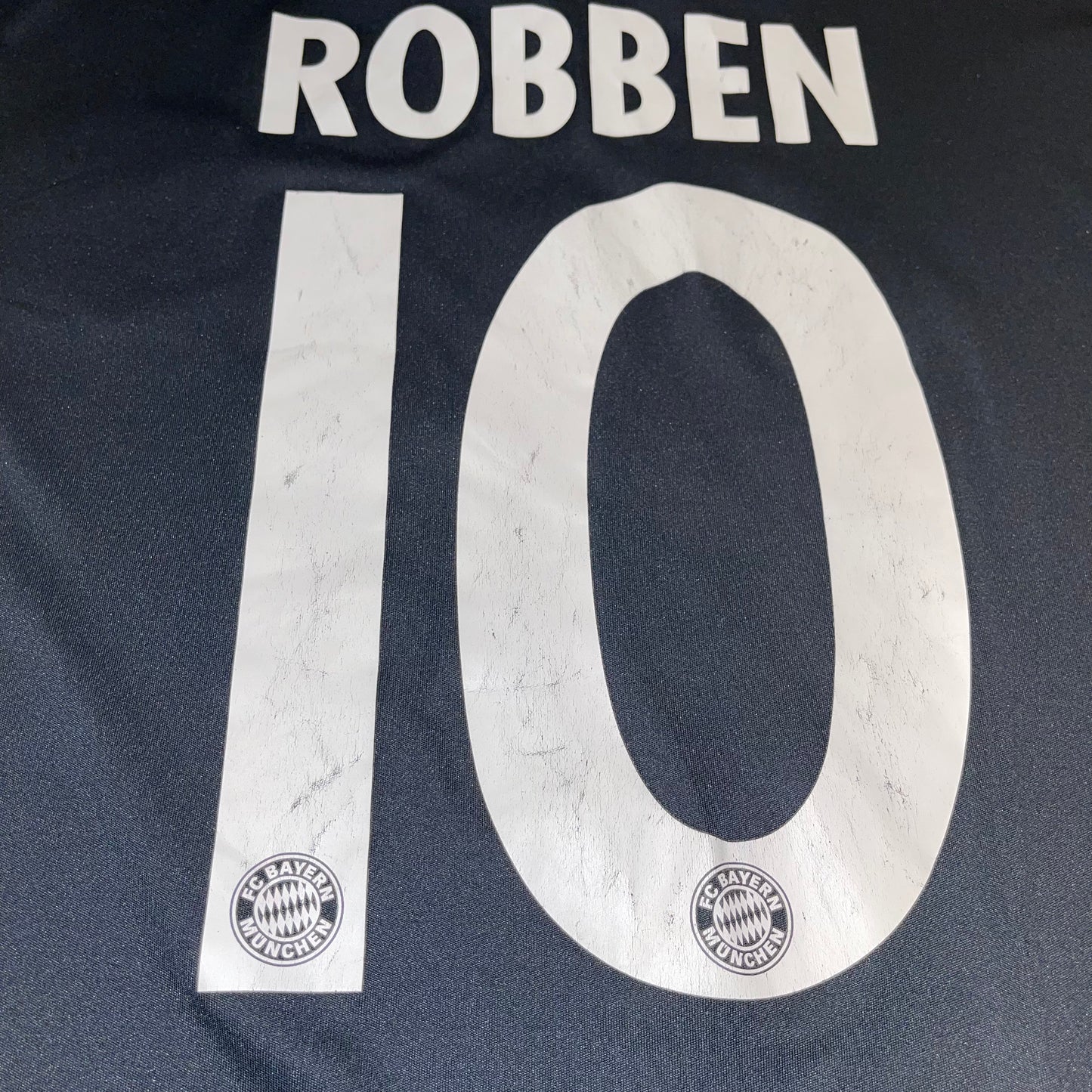 Bayern Munich 10/11 Alternativa #10 Robben S