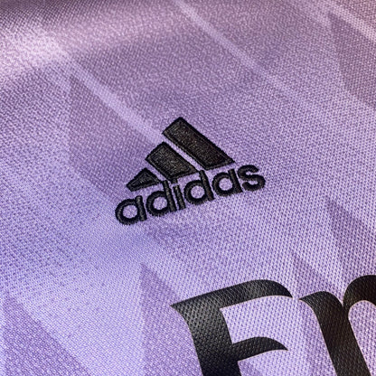 Real Madrid  22/23 Visitante XL
