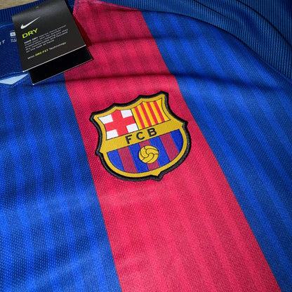 Barcelona 16/17 Local L