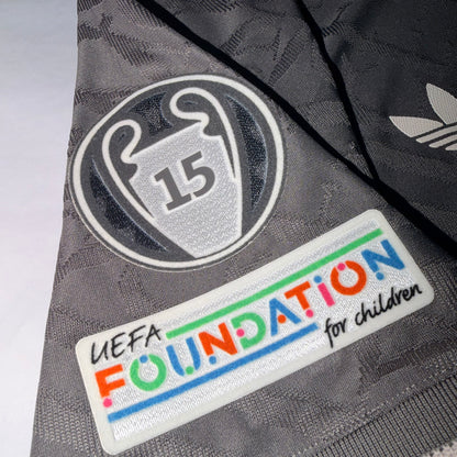 Real Madrid 24/25 Alternativa #6 Camavinga  L