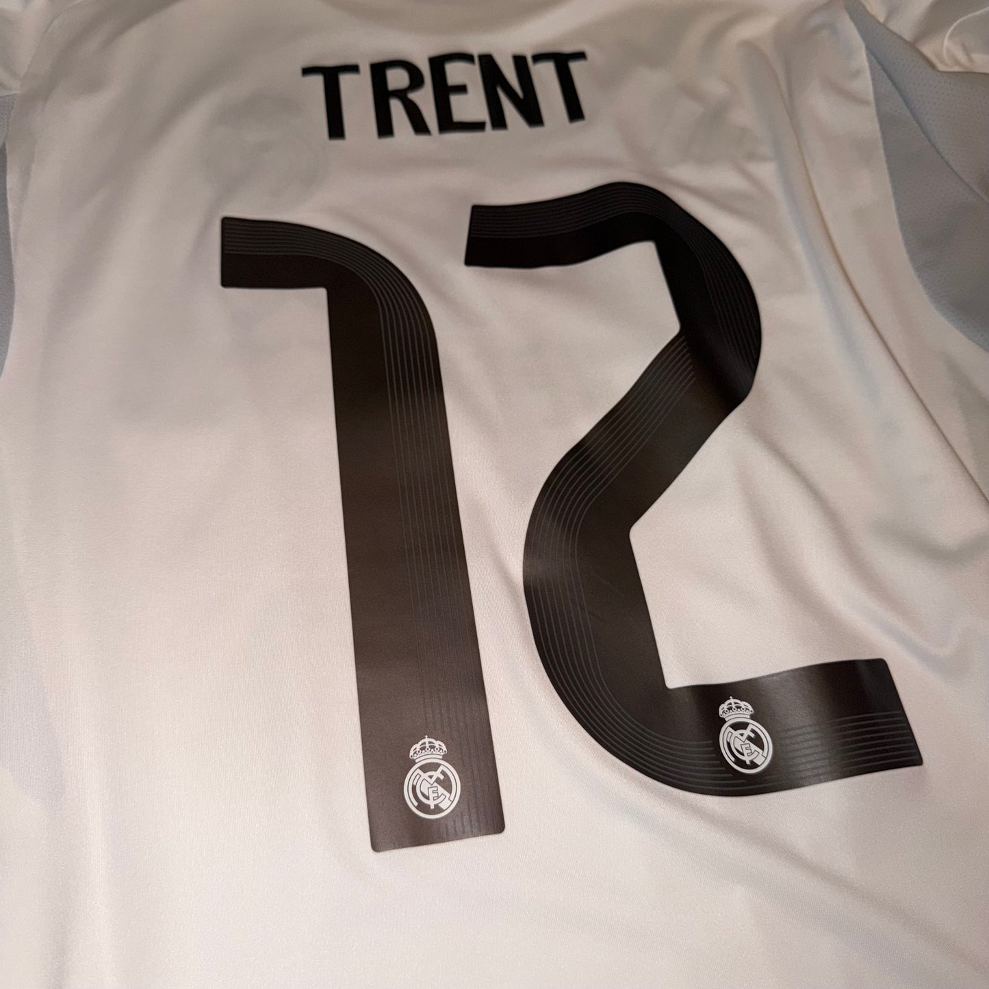 Real Madrid 25/26 local #12 Trent L