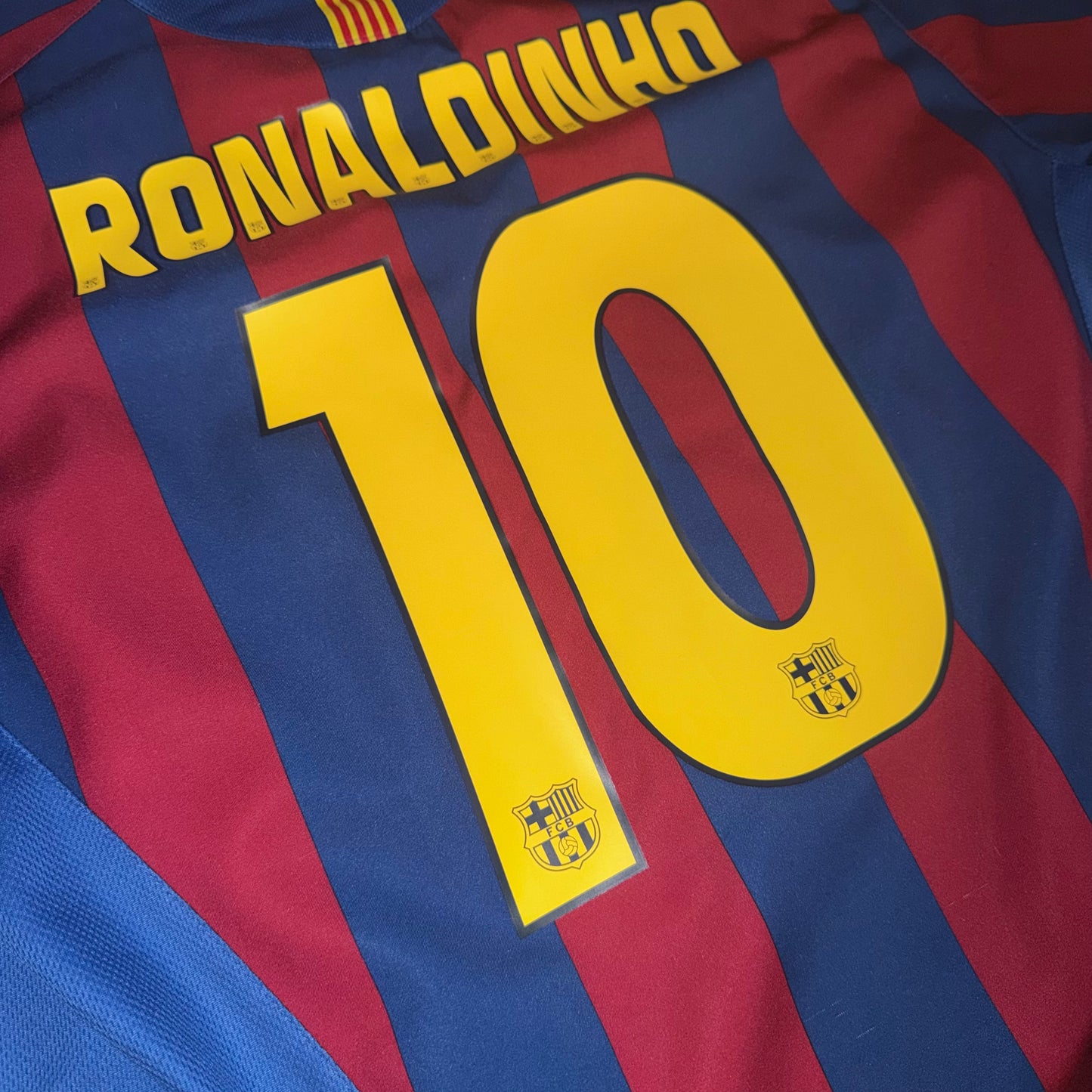 Barcelona 05/06 Local #10 Ronaldinho L